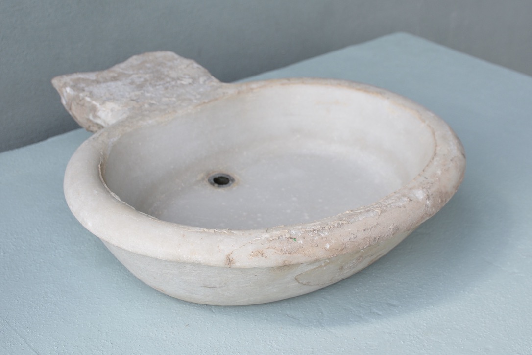 White Marble Sink/Baptismal Font - image 4