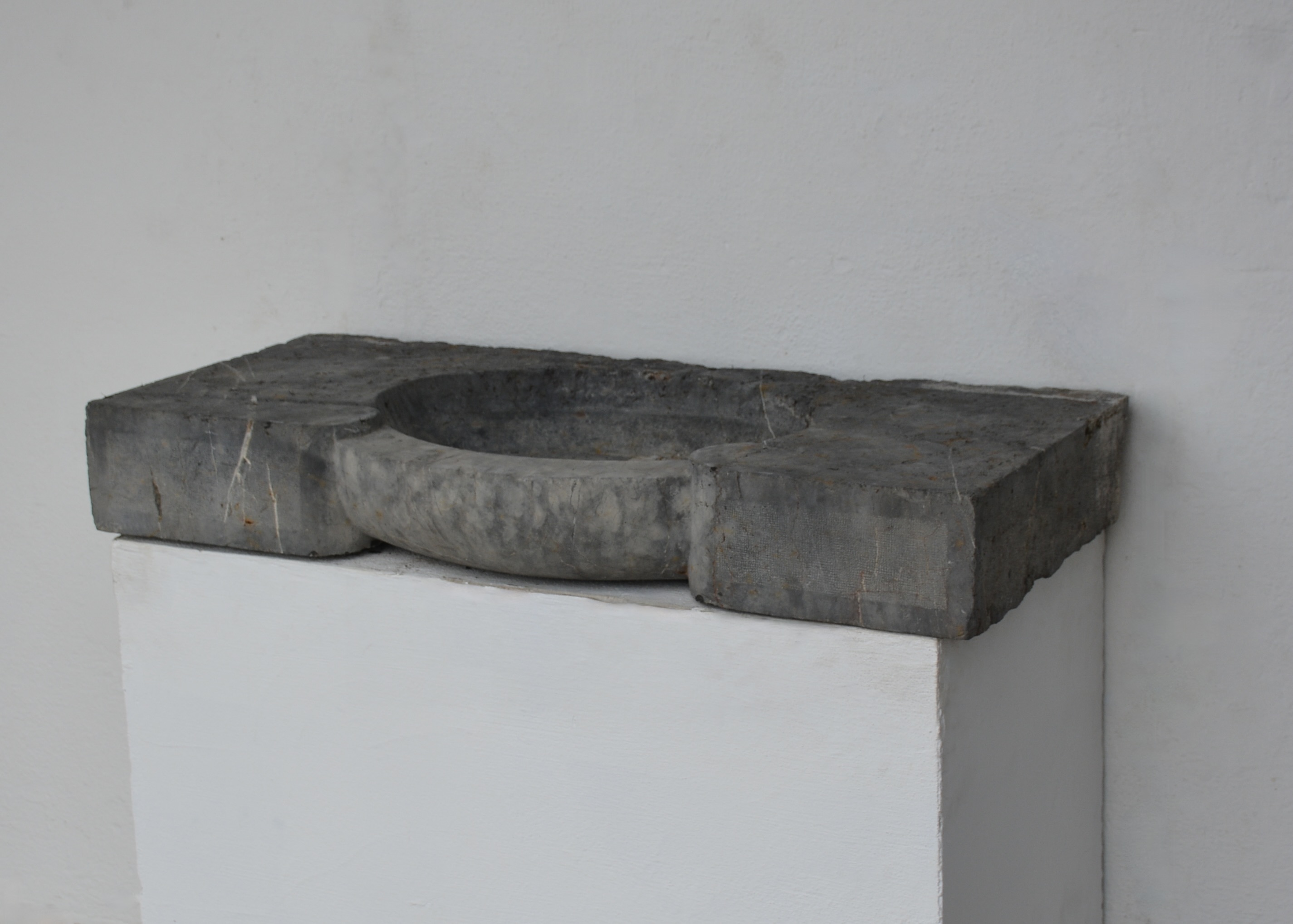 18th c Evier from a Provençal Mas - image 2