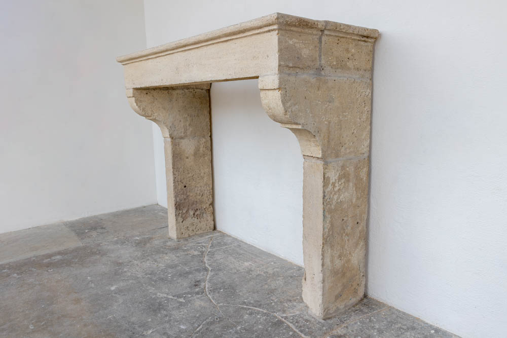 18th c. Cheminee from a village house in Comps, France - image 2