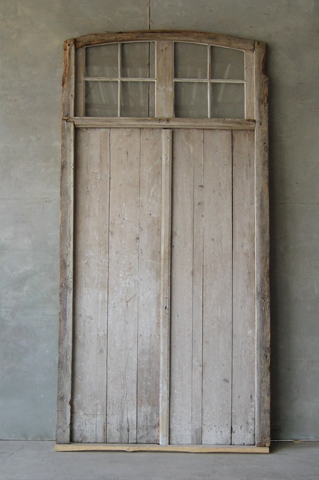 Pair 18th c. Entrance Doors with Transome and Surround from a Provençal Village House - image 2