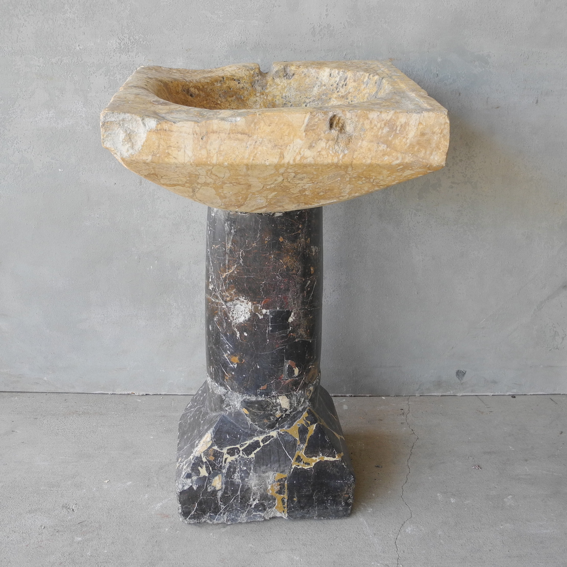 16th c. Font from a Chateau in the Anjou Region of France, known as the "Valley de la Loire" - image 5