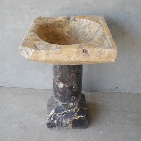 16th c. Font from a Chateau in the Anjou Region of France, known as the "Valley de la Loire" - image 2