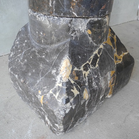 16th c. Font from a Chateau in the Anjou Region of France, known as the "Valley de la Loire" - image 3