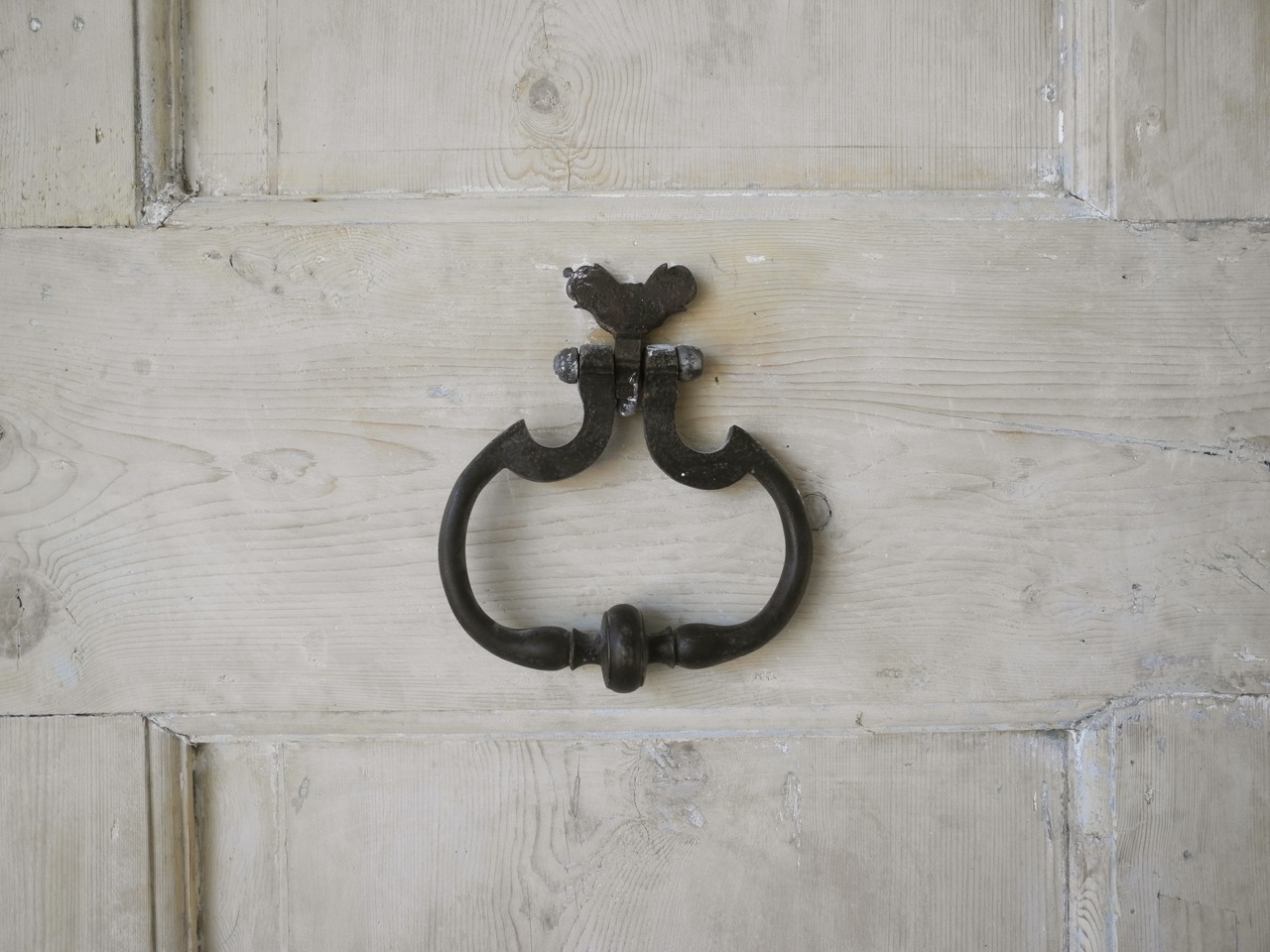 Pair 18th c. Entrance Doors from a Casa di Campagna outside of Sesto Imolese, a Village in the Italian Province of Bologna - image 3