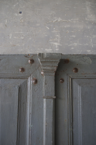 Pair of 18th c. Entrance Doors from a Village House in the Pyrenees - image 3