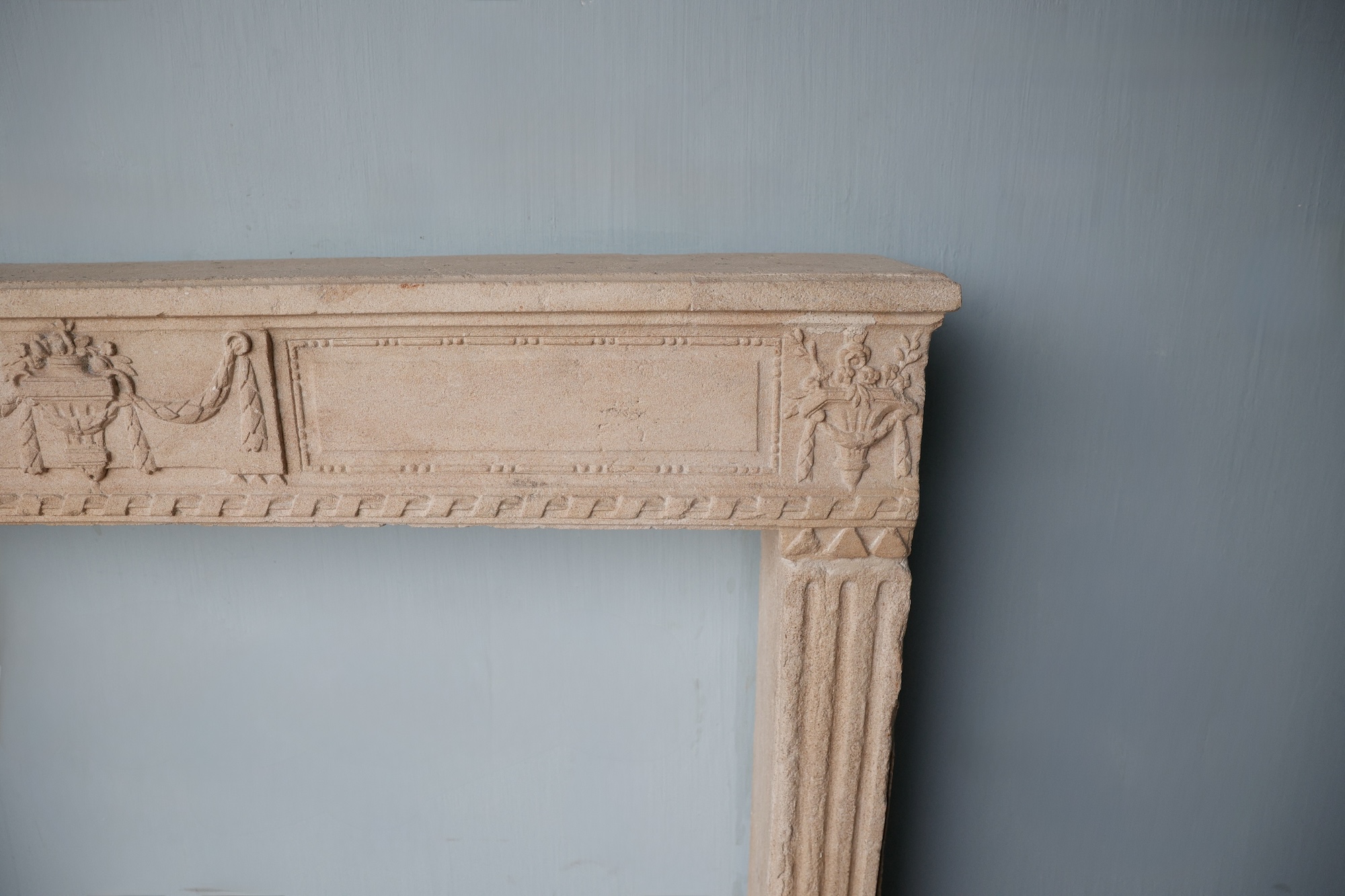 18th c. Cheminée from a Maison de Ville in Lyon, France - image 10