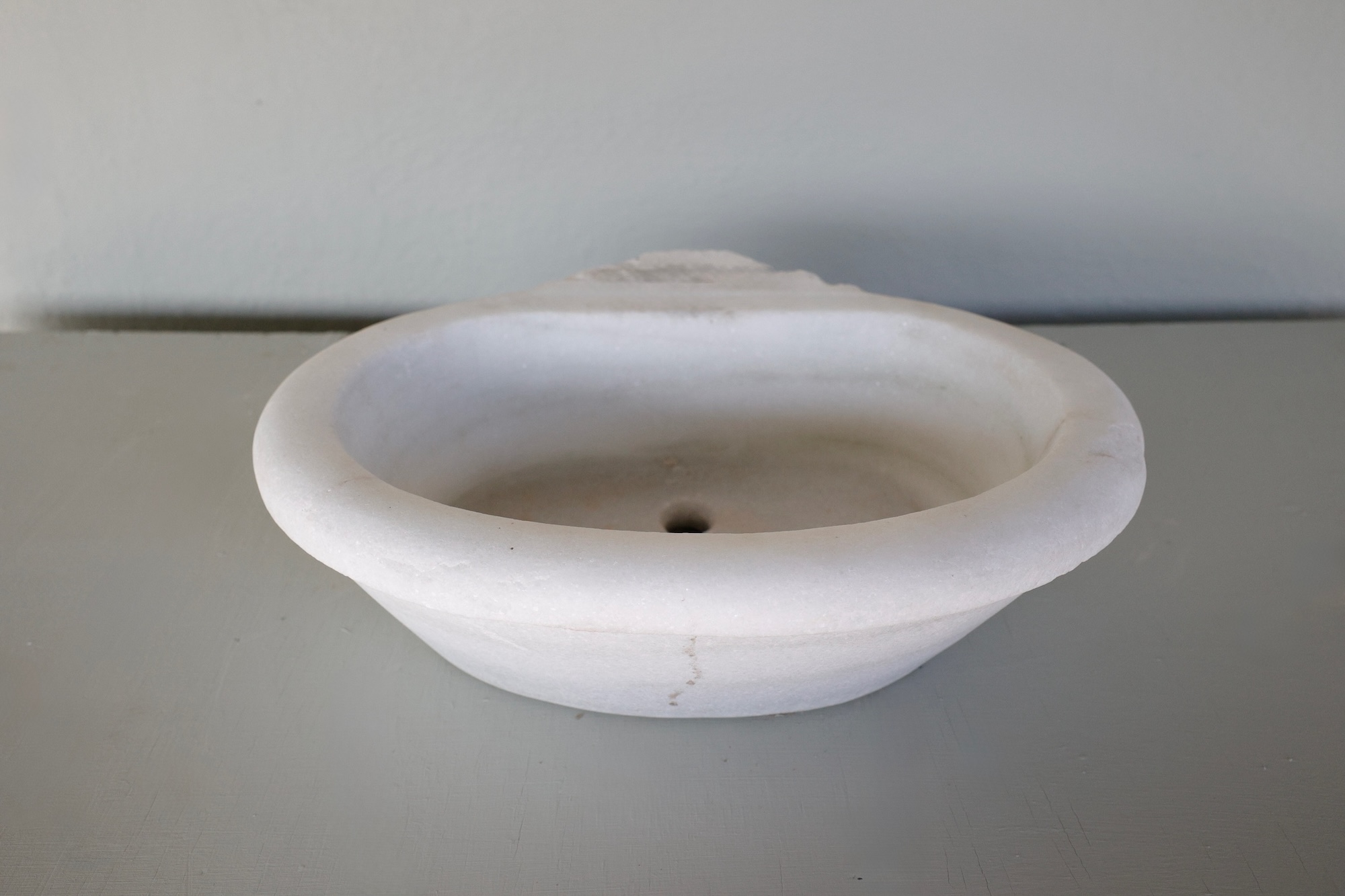19th c Evier of Carrara Marble from a Maisonde Maitre in Pezenas, a small town in the South of France - image 2