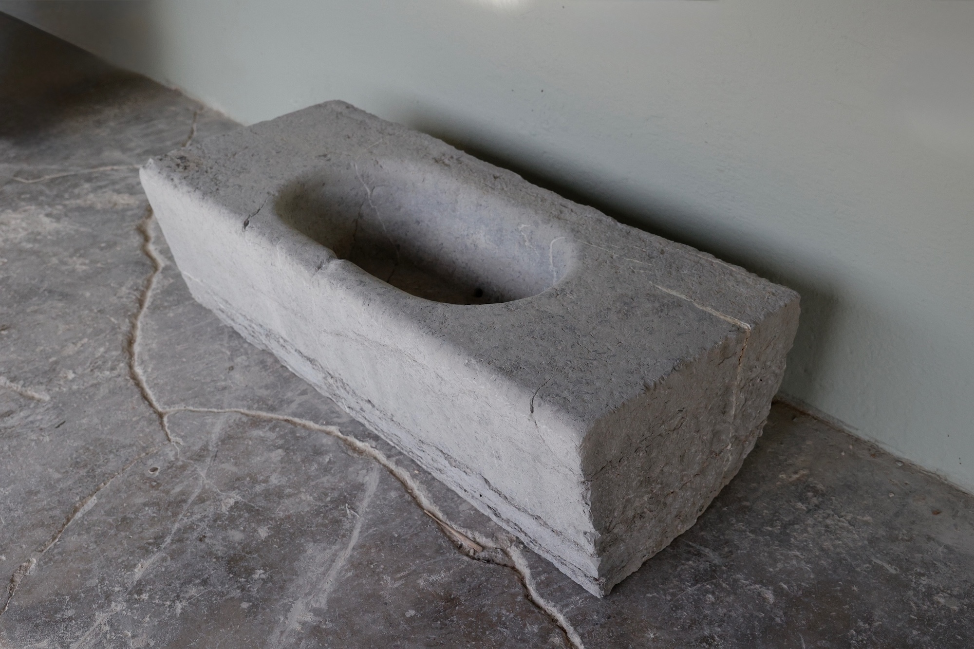18th c. evier from a Maison de Ville in Beziers, France - image 4