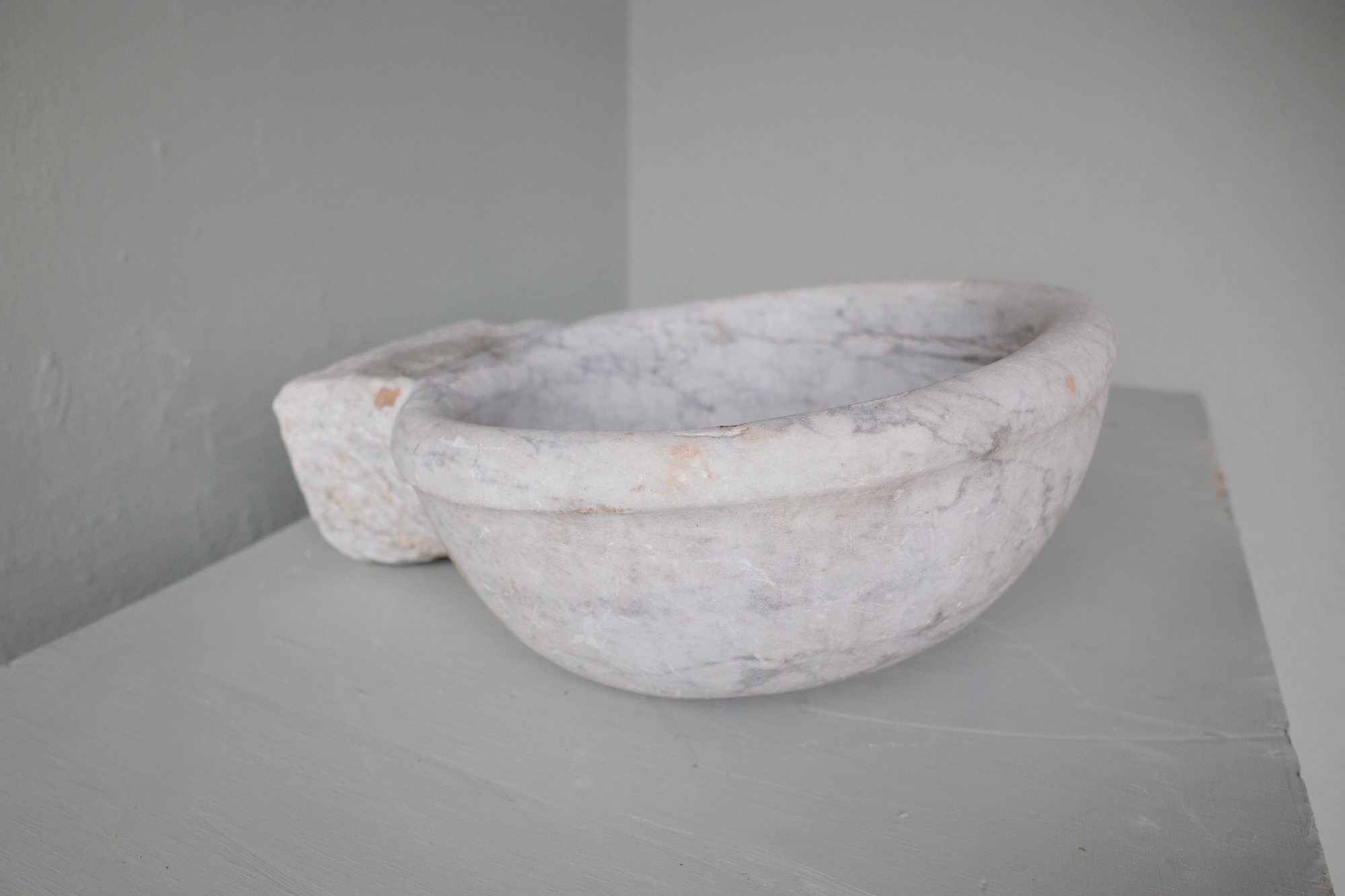18th c Italian Marble Lavabo - image 2