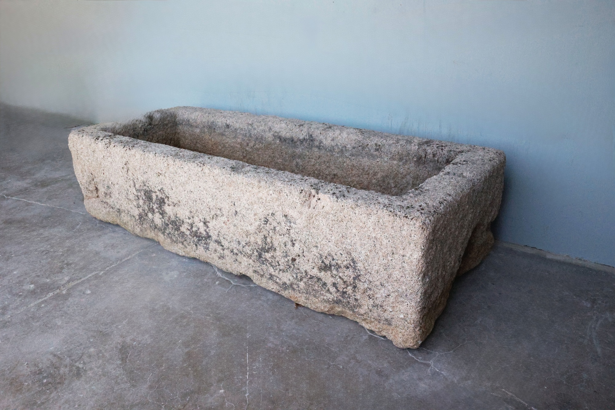Large trough - image 3