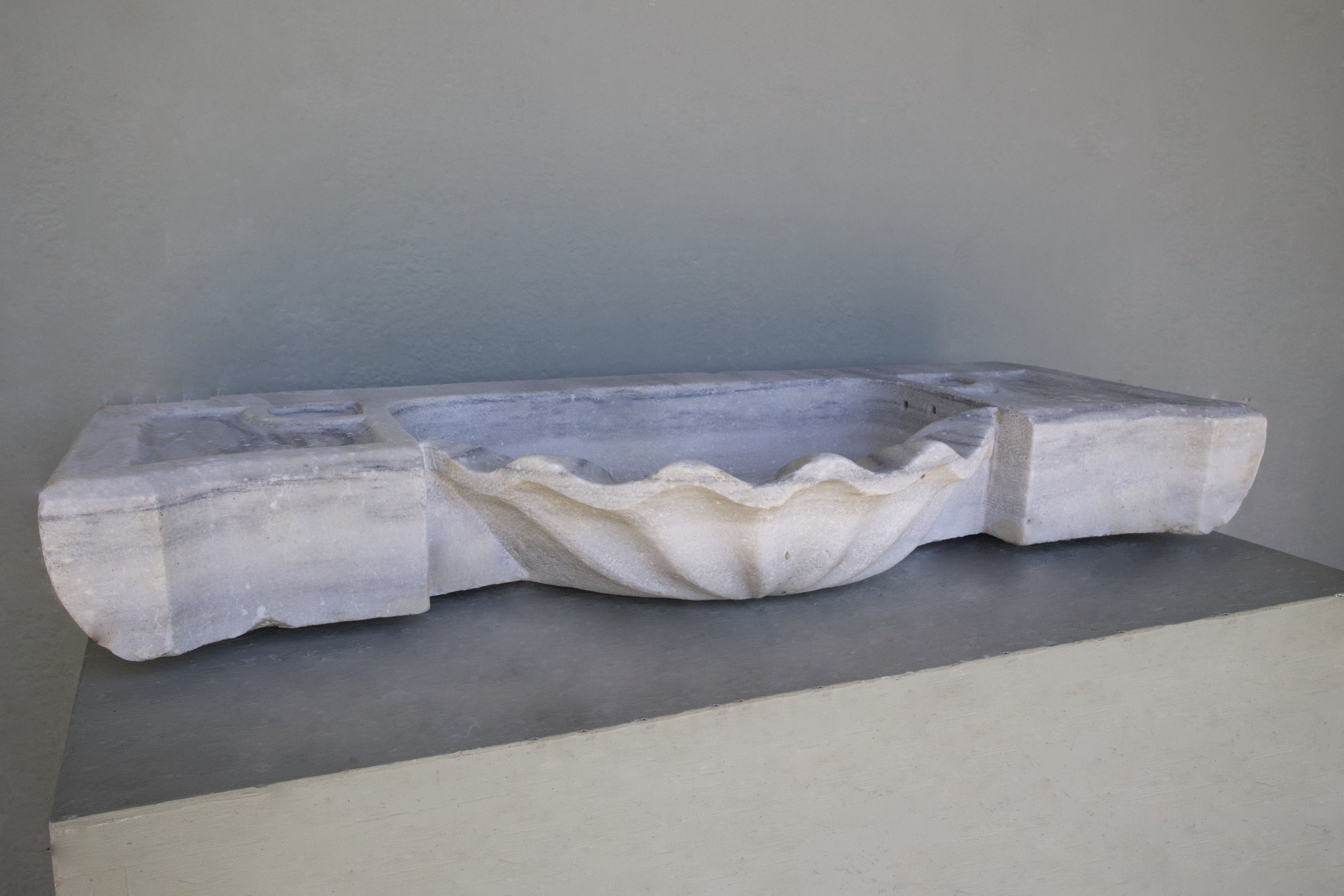18th c. Italian Marble Sink - image 3