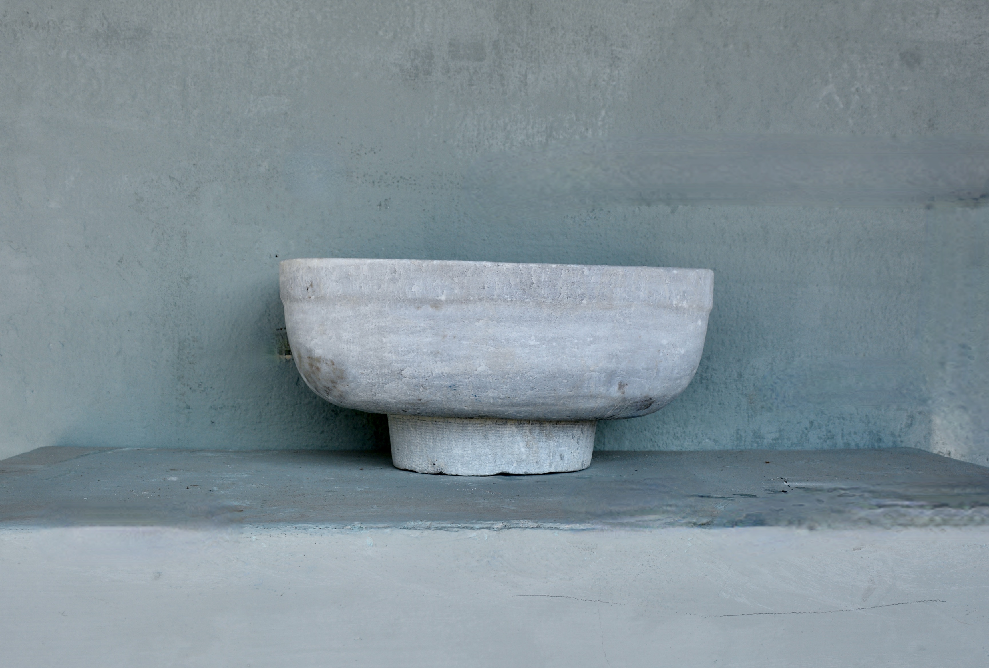 Reclaimed White Marble Sink