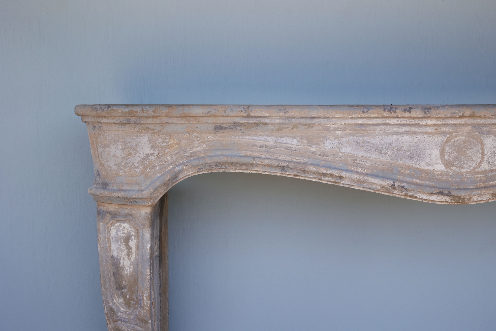 18th c. Cheminee from a Village House in Uzes, France - image 4