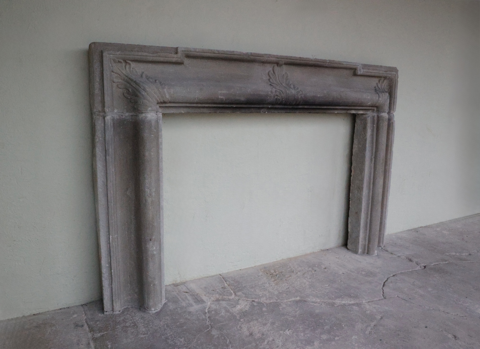 Early 17th c. Camino from a property in Forte dei Marmi, a seaside town close to Lucca, Italy - image 3