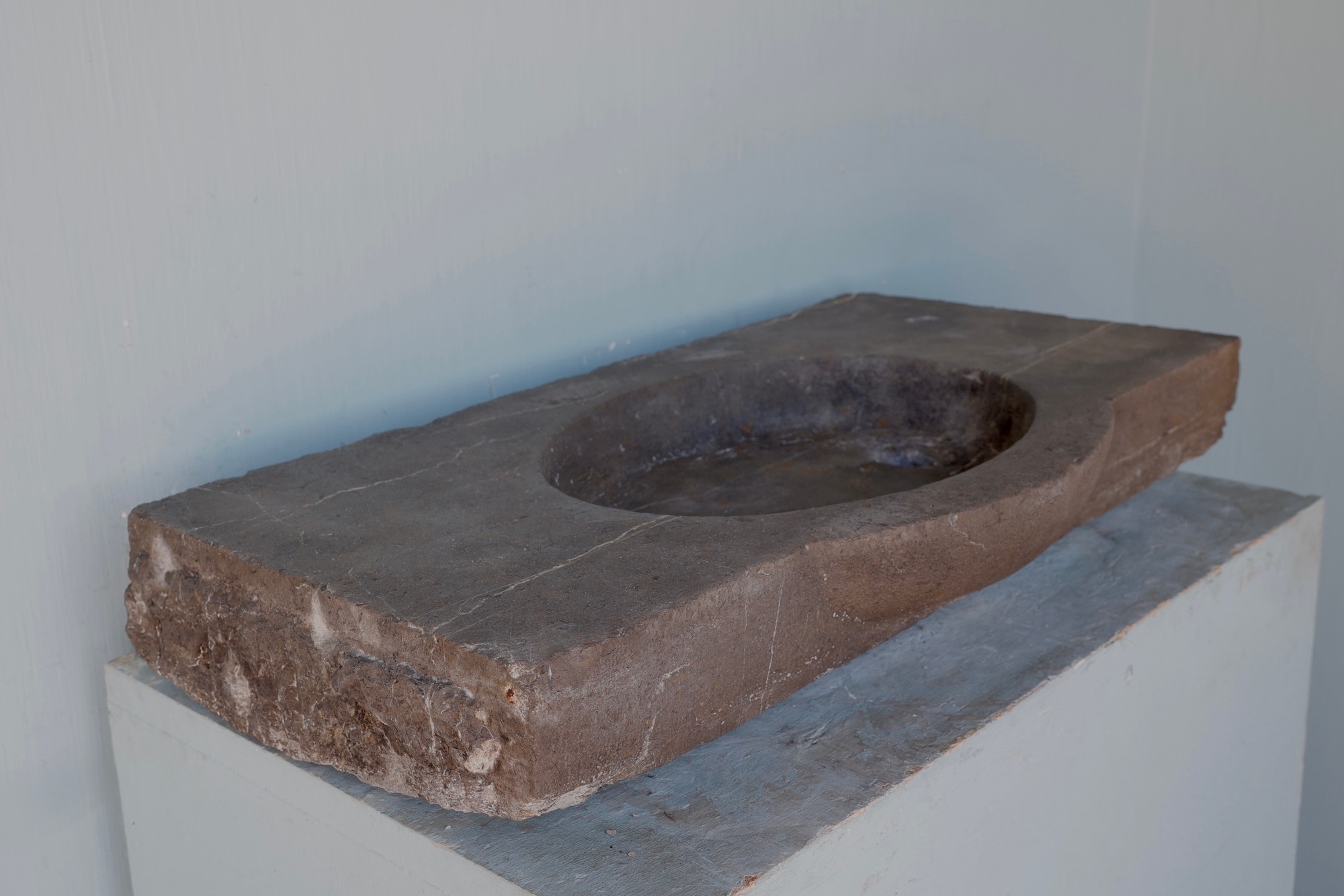 18th c Evier from a Marion de Ville in Apt, France - image 2