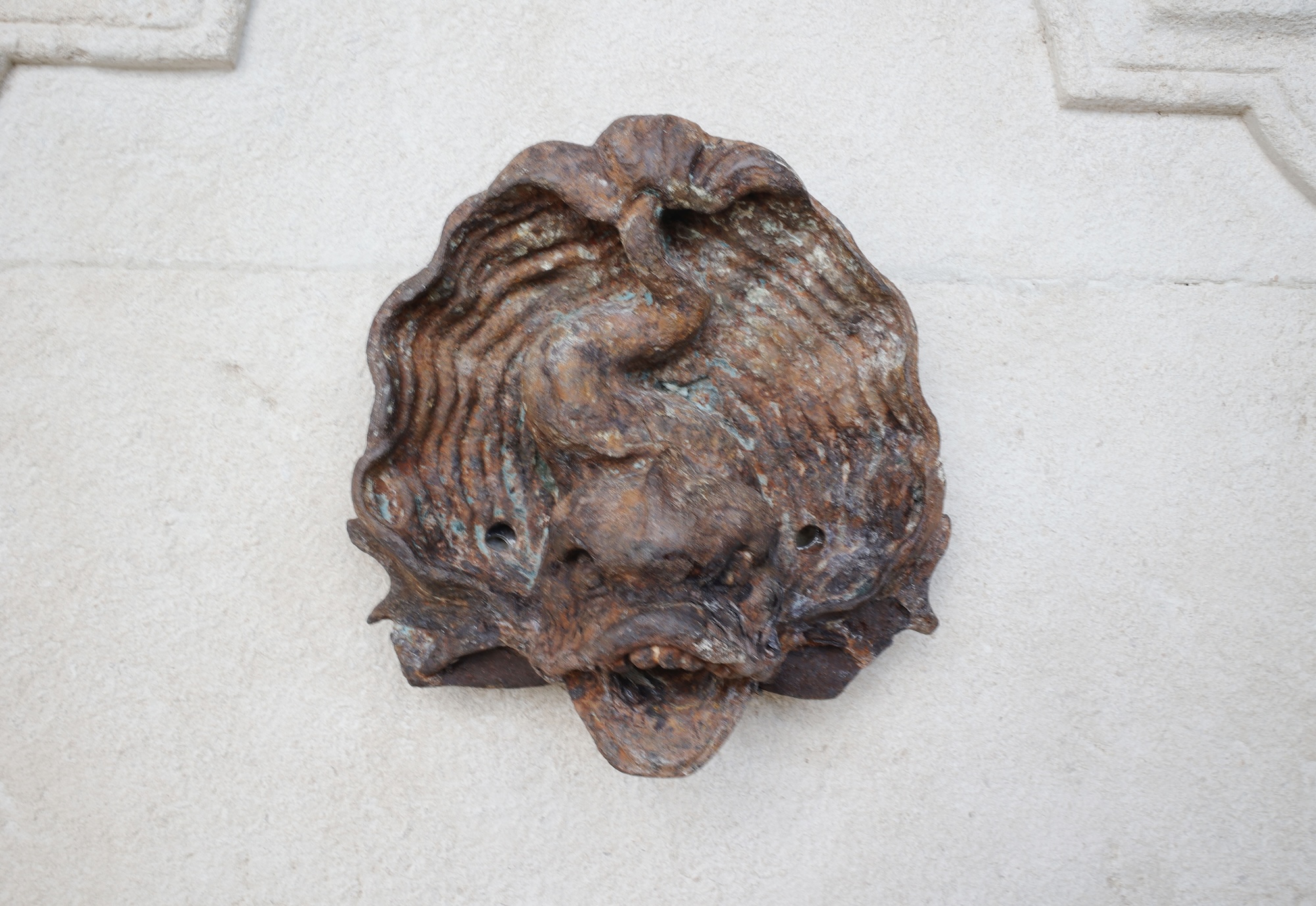 18th c. Wall Fountain from a Chateau outside of Tours, France - image 4