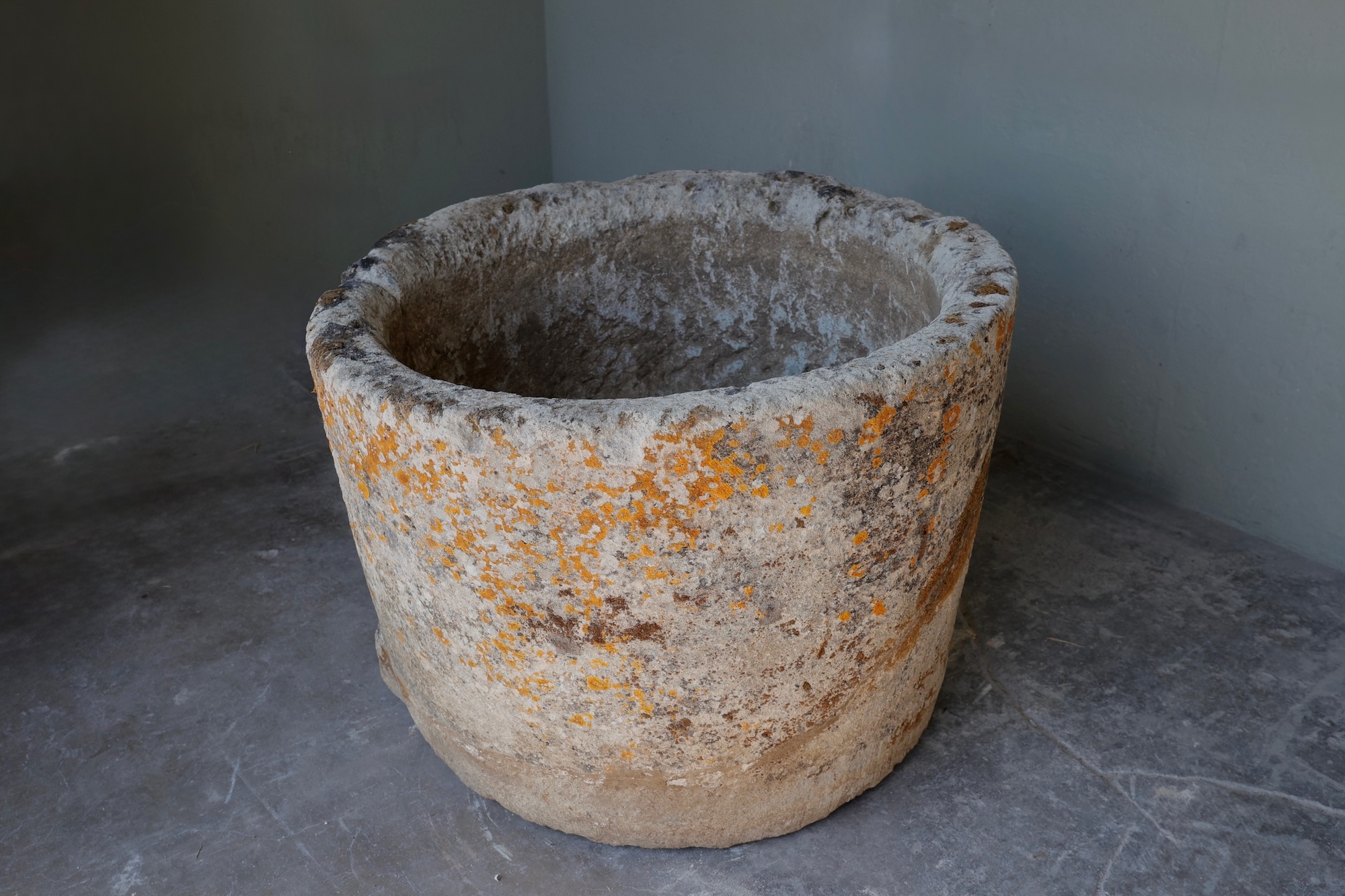 Antique Ponne from a property in Touraine region of France - image 3