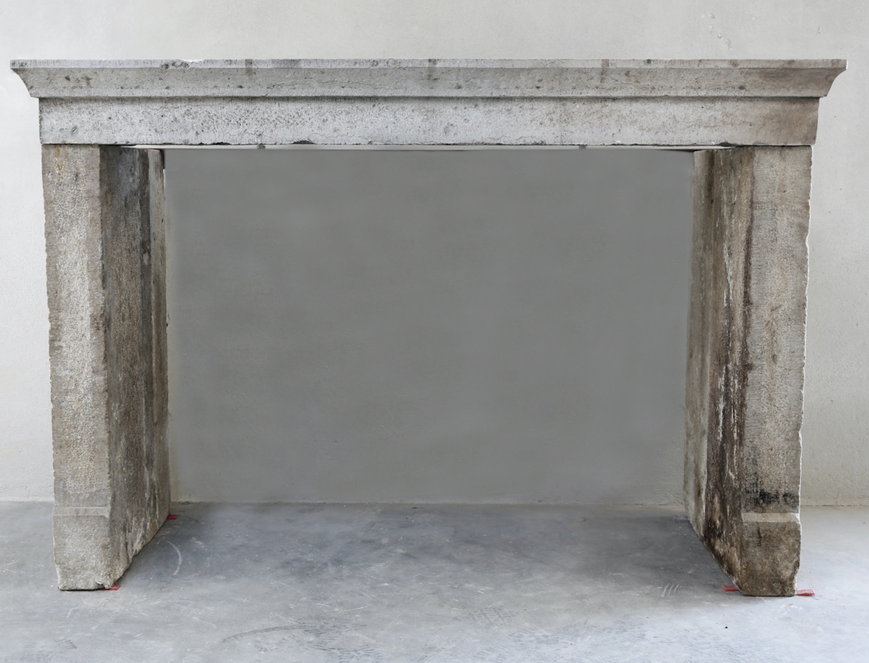 Early 19th c. Stone Cheminée from a Maison de Ville in Lille, France