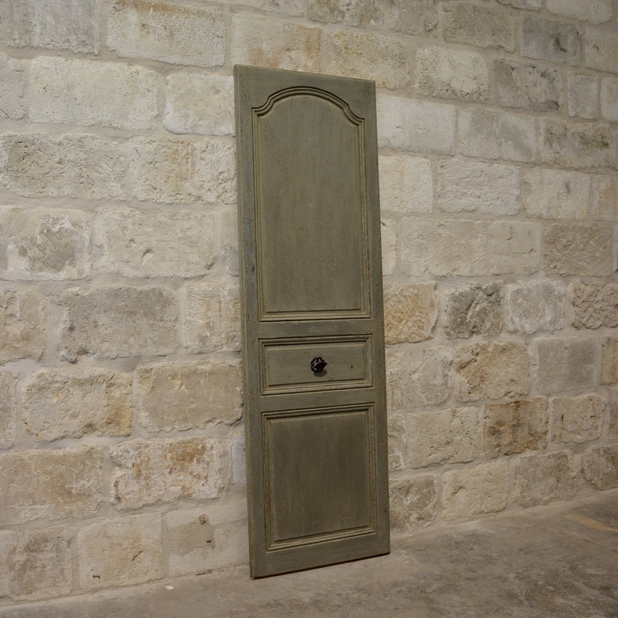 18th c. Door from a Maison de Maitre in Branne, a Village near St-Émilion, France  - image 2