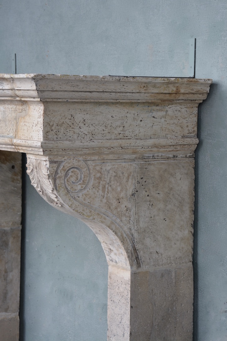 18th c. Cheminée from the French Village of Carcassonne - image 7