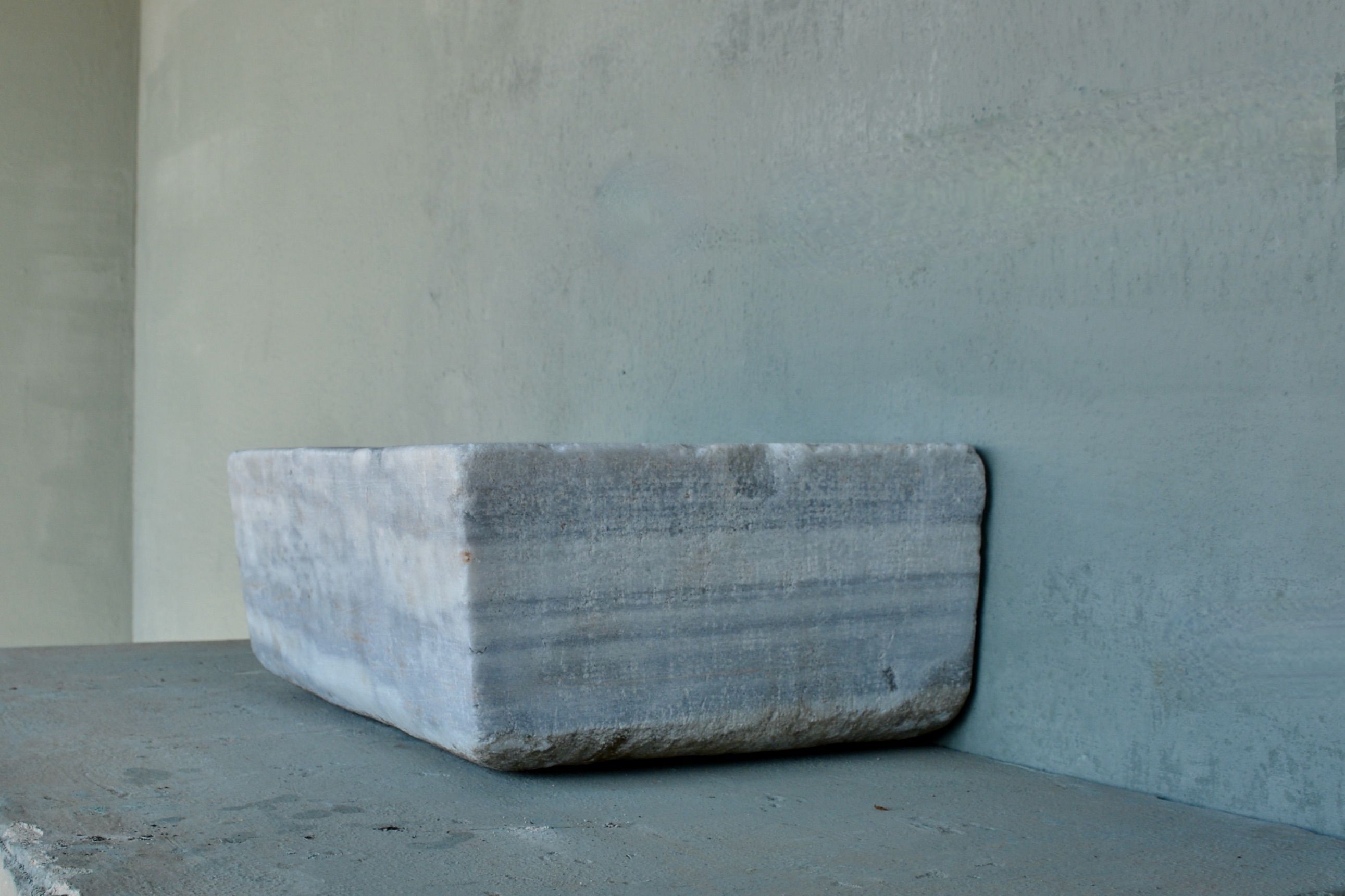 Reclaimed White Marble Sink - image 5