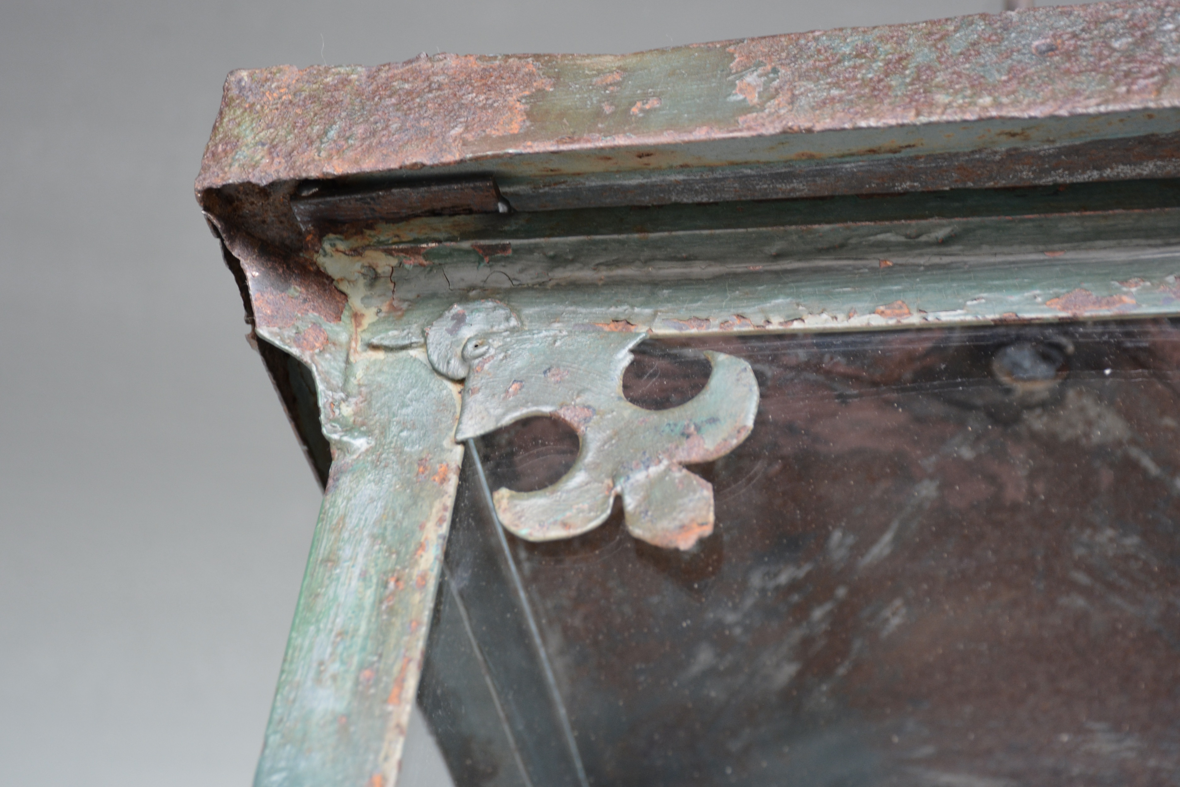 Tole Lantern - image 2