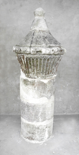 Pair of 18th c. Columns from the Entrance to a property in Soumeras, a Village in the Poitou-Charentes region of France - image 2
