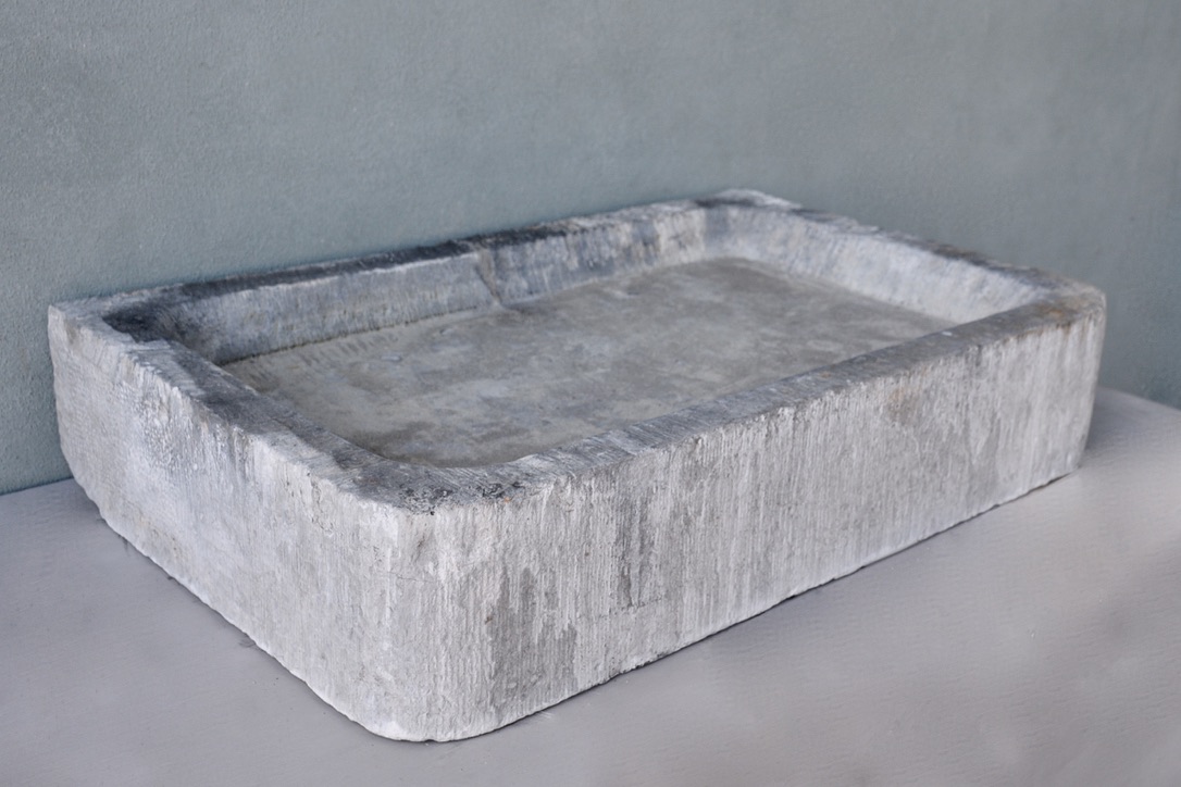 18th c. Belgian Blue Evier from an Atelier in Ghent, Belgium - image 2