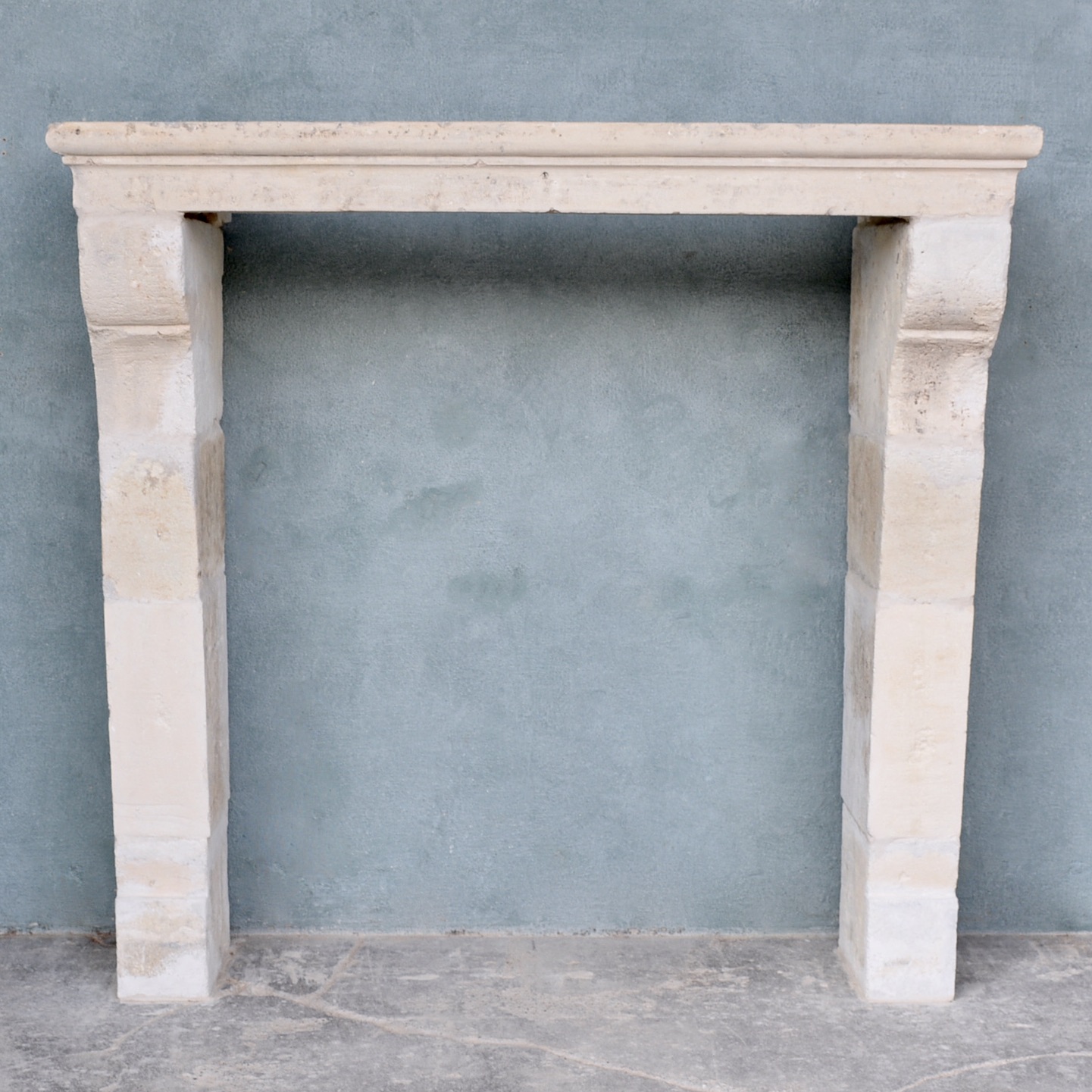 18th c. Cheminée from a Maison de Ville in Beaucaire, France