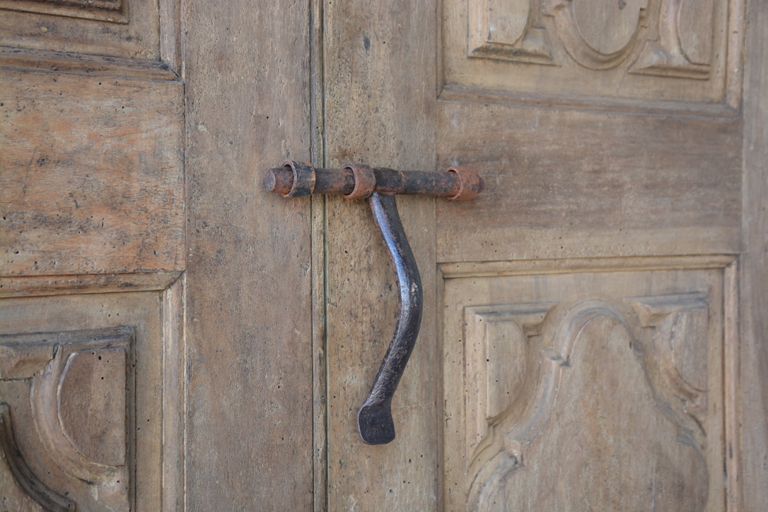Pair of 18th c Walnut Doors from the entrance to a church in the Piemonte region of Italy - image 4