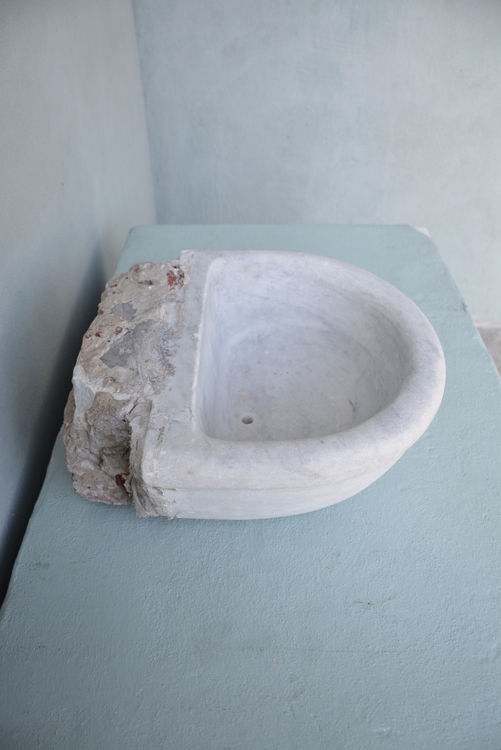 18th c. Italian Baptismal Font - image 5