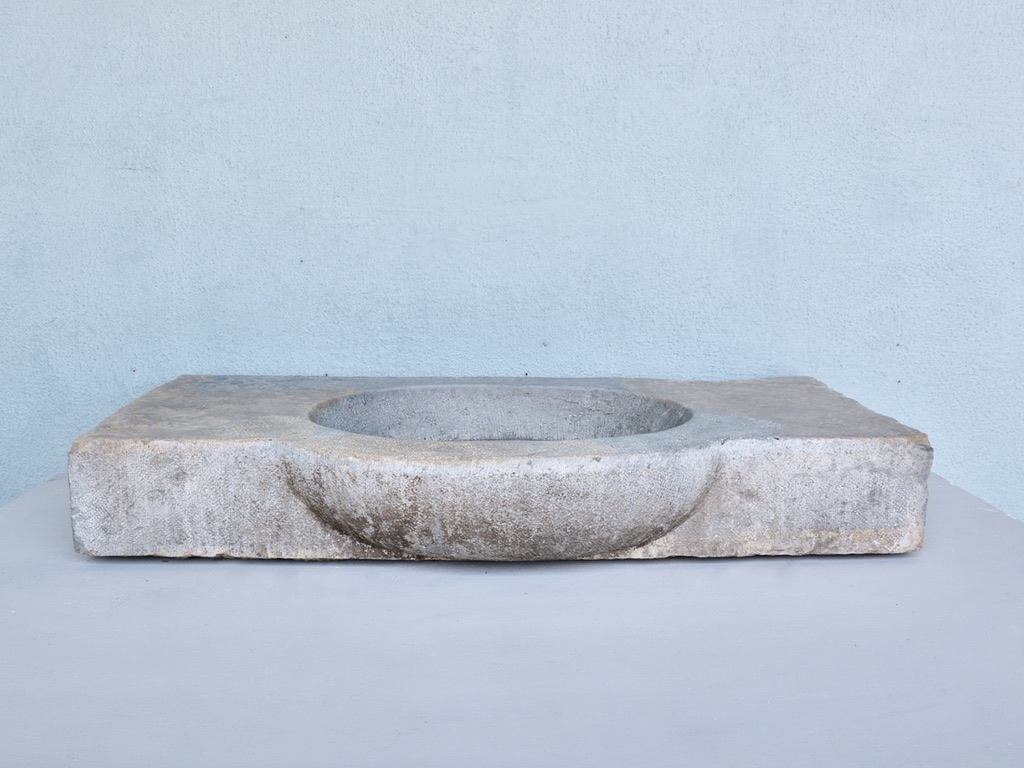 18th c. Evier from a Maison de Ville in Ouveillan
