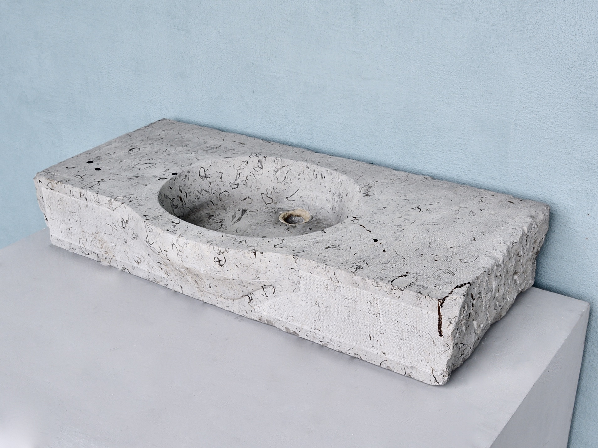 19th c. Sink from a Maison Particulière in the Village of Sallielles d'Aude, France - image 2