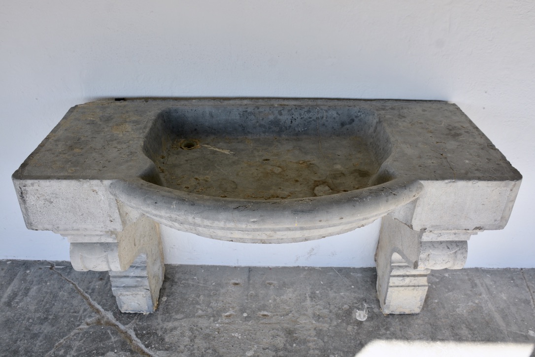 18th c. Stone Sink Console from a Chateau near Toulouse, France - image 4