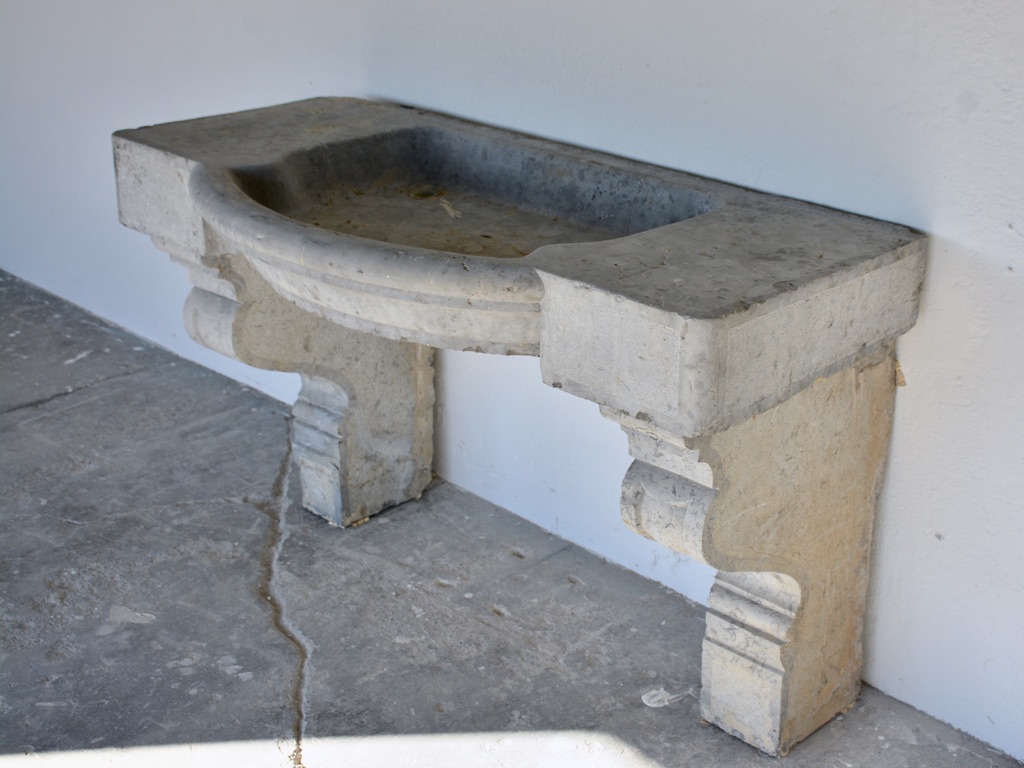 18th c. Stone Sink Console from a Chateau near Toulouse, France - image 3