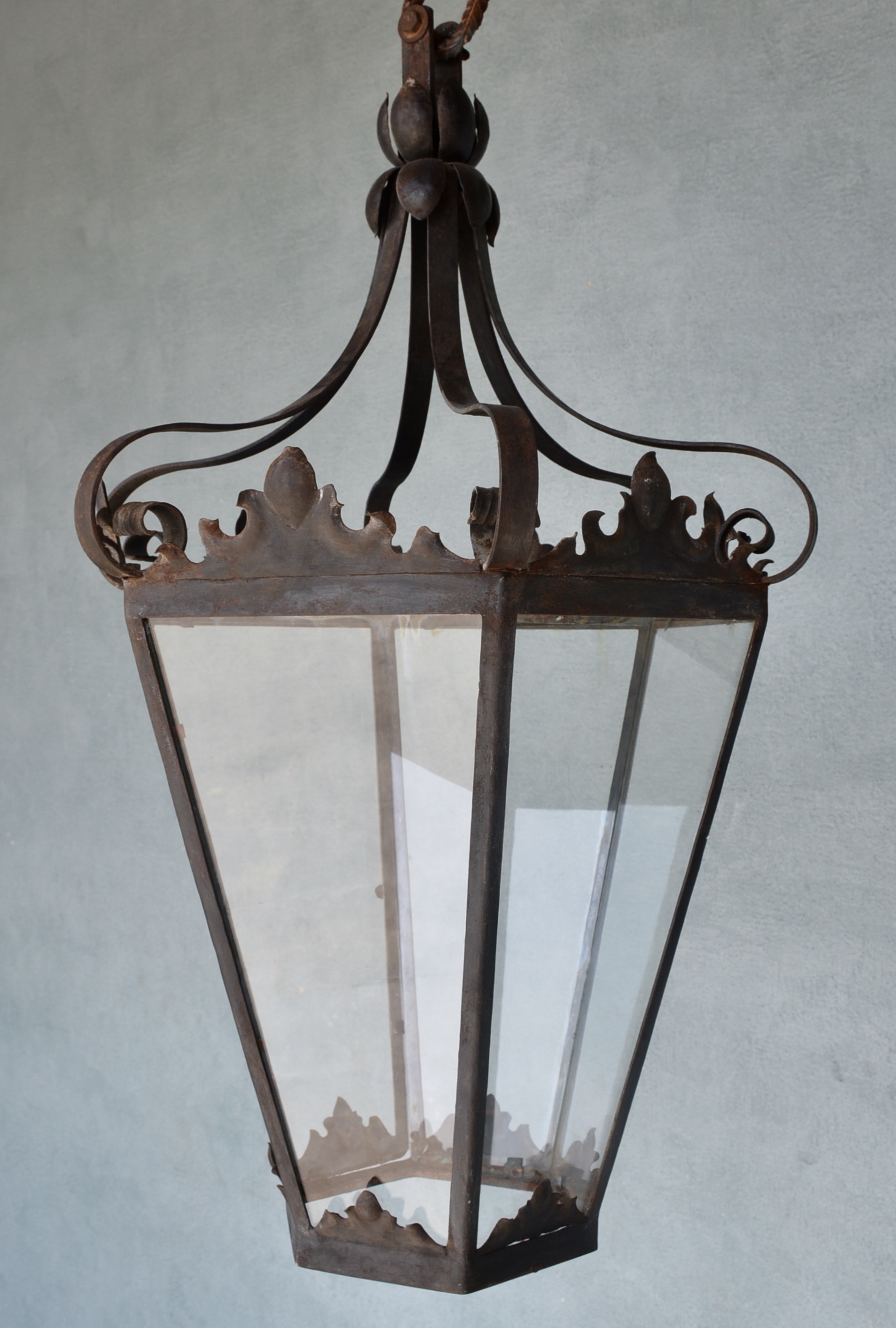 19th c. French Lanterne de Maison - image 2