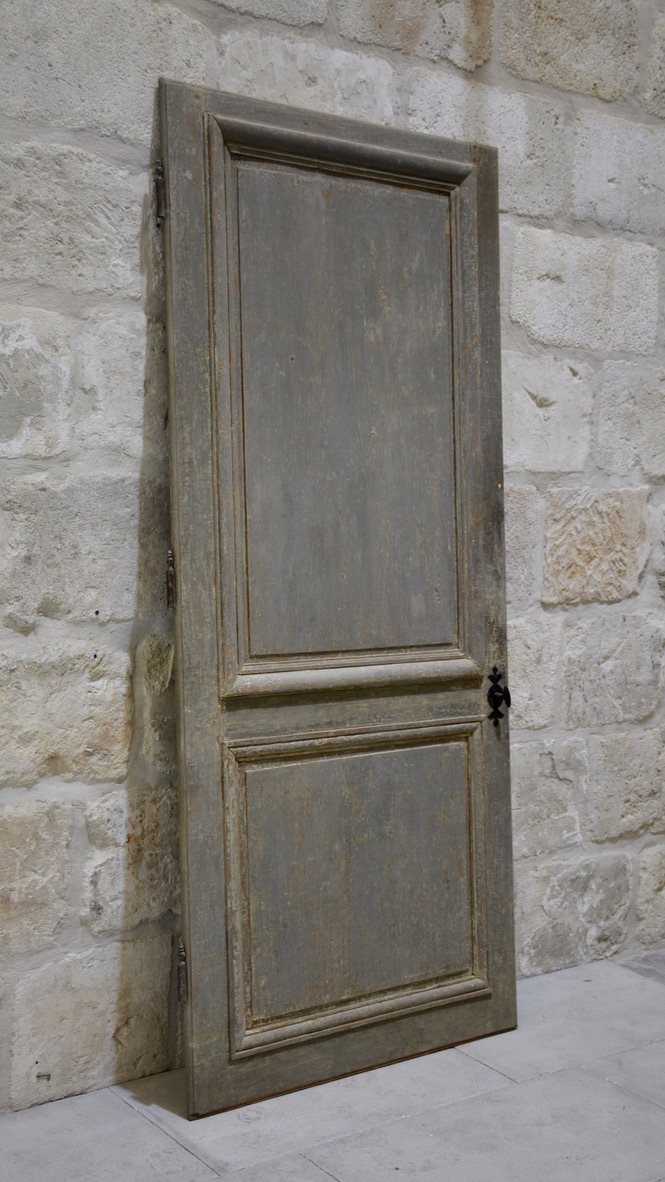 Early 19th c. Boiserie Door from a Maison de Ville in Lille, France - image 2