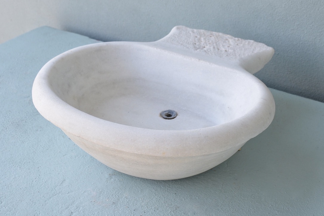 19th c. Spanish Marble Sink - image 4