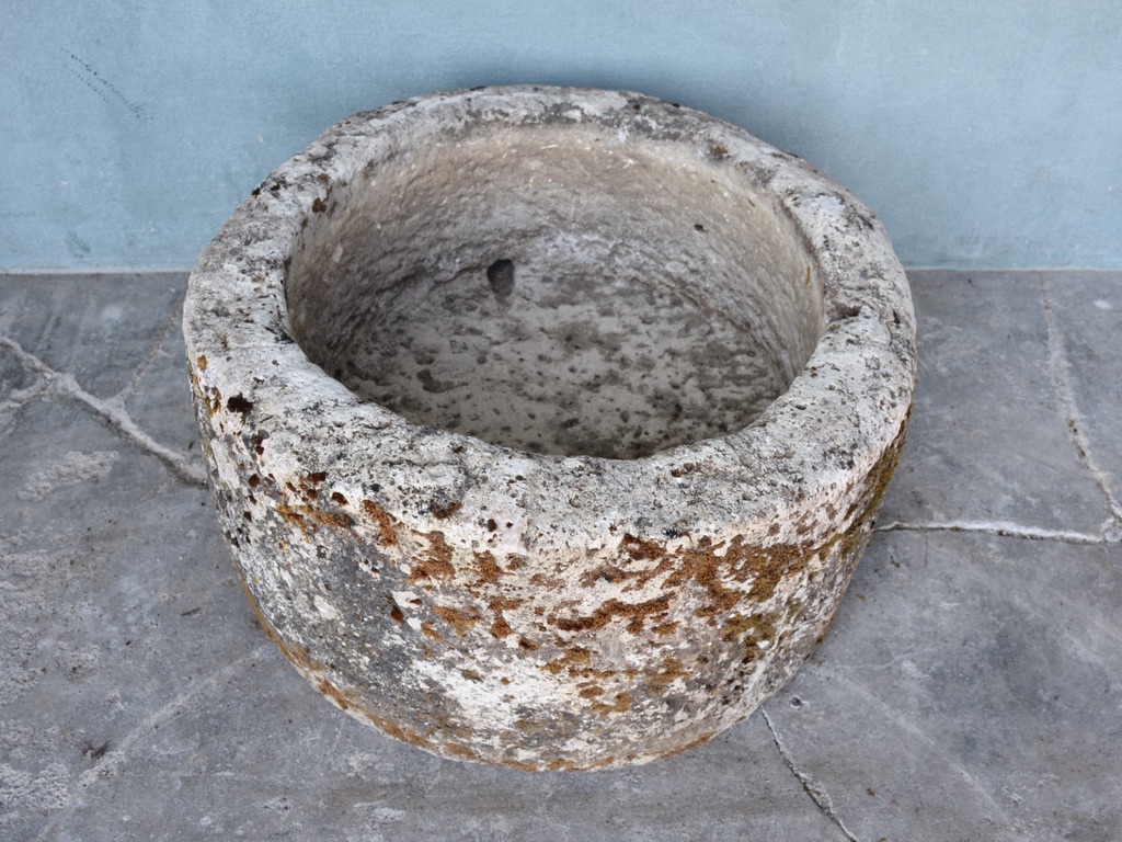 17th c. Vasque from a Garden in Bordeaux, France - image 3