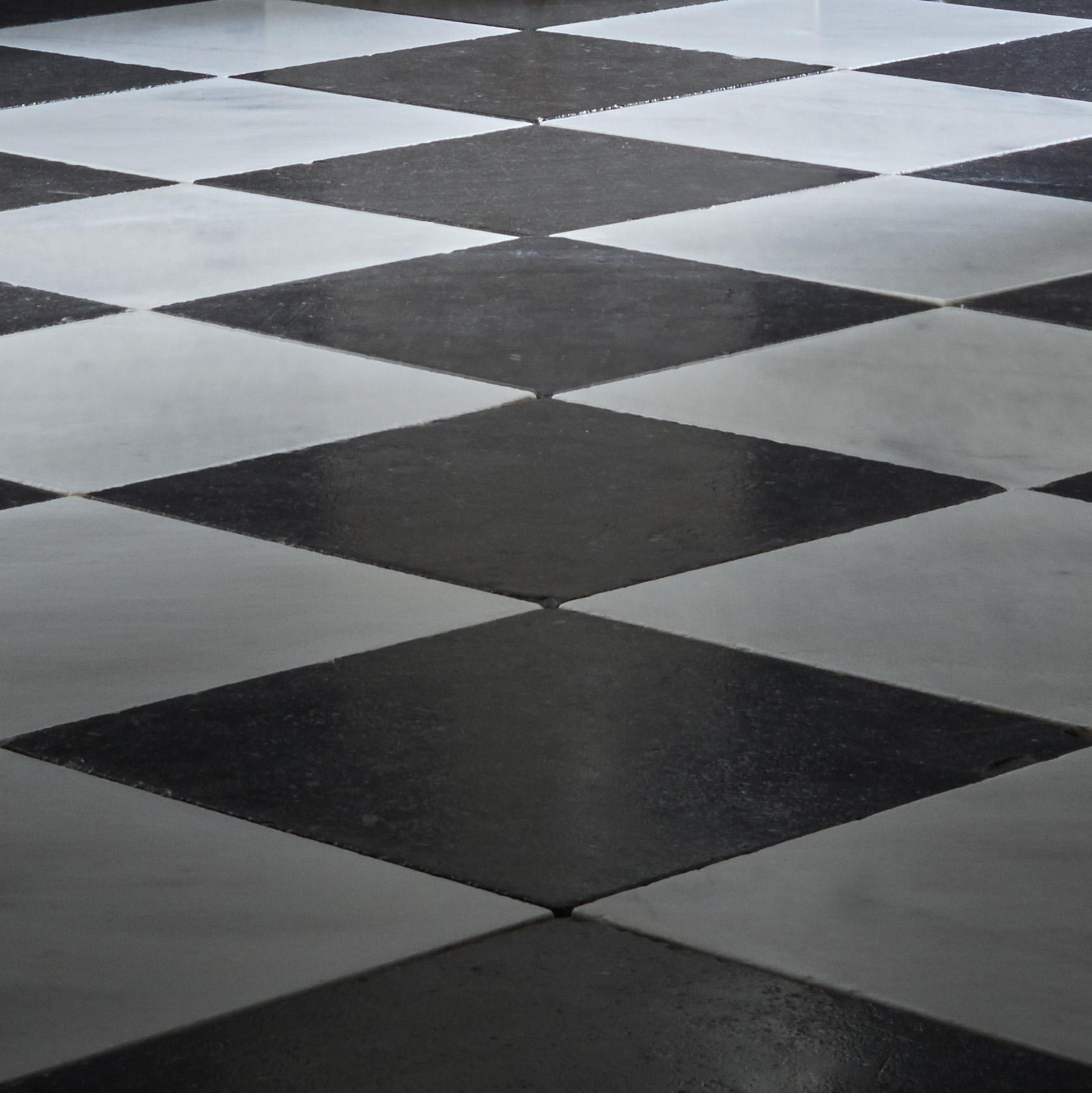 Bastide Aged White Marble Checkerboard - image 2