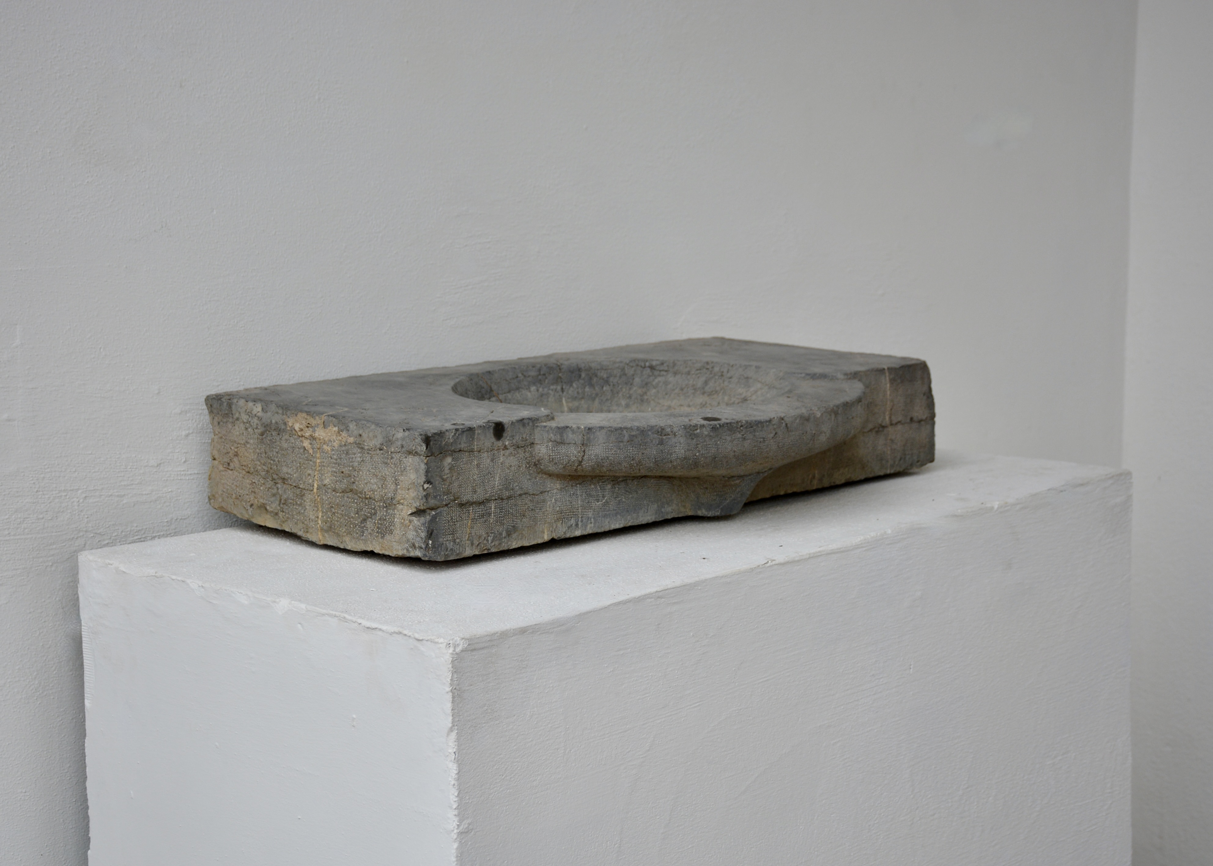 18th c Evier from a Maison de Ville in Beziers, France - image 2