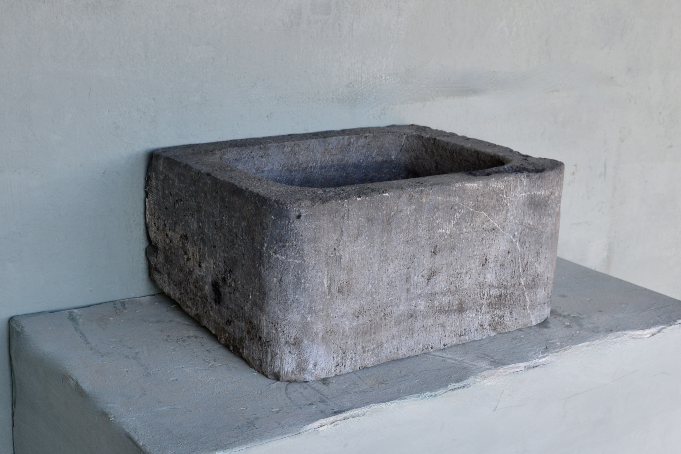 Antique Belgian Blue Stone Evier - image 3