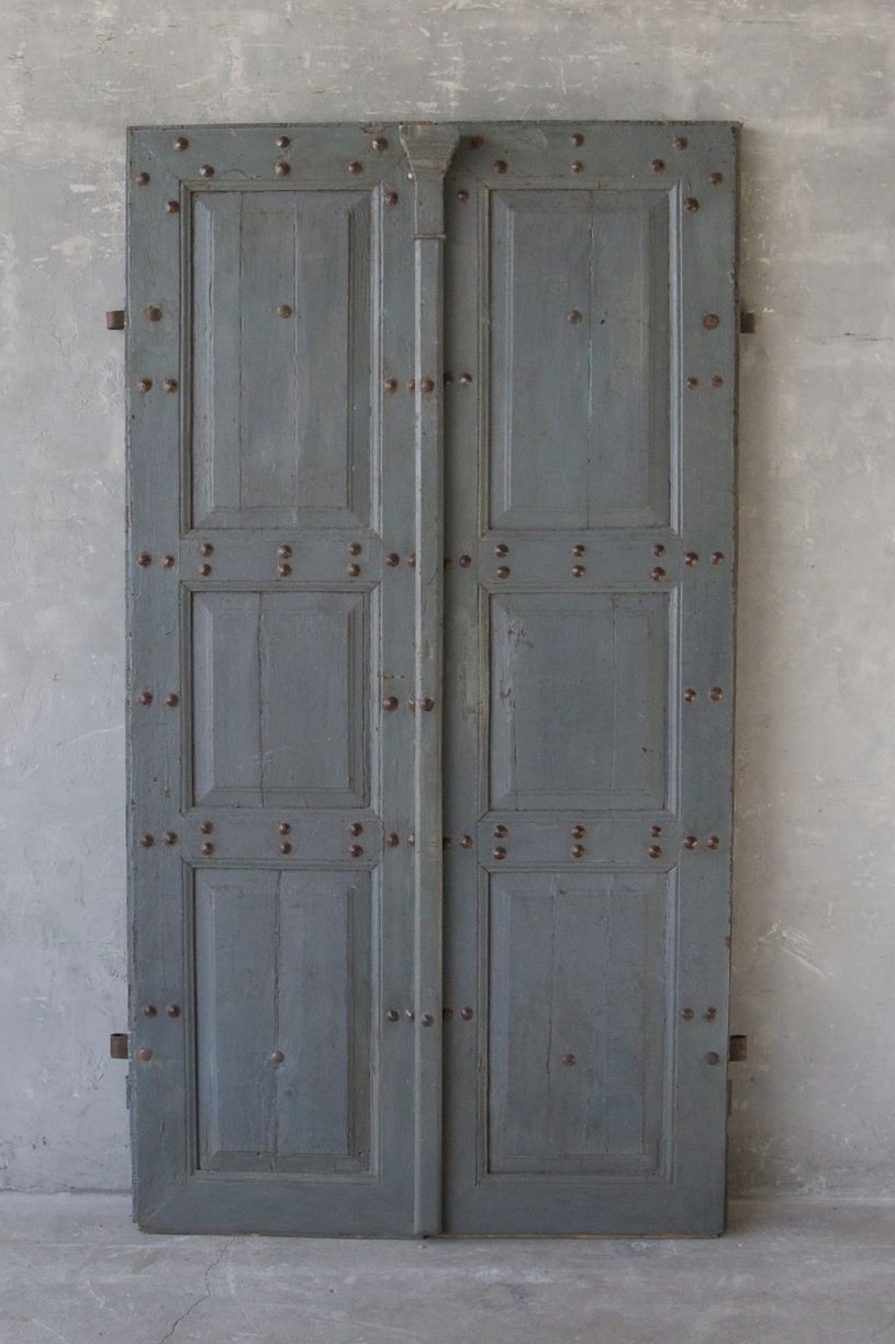 Pair of 18th c. Entrance Doors from a Village House in the Pyrenees - image 5
