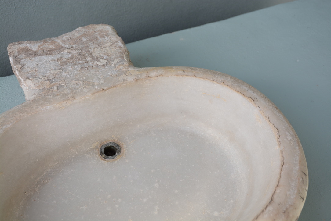White Marble Sink/Baptismal Font - image 5