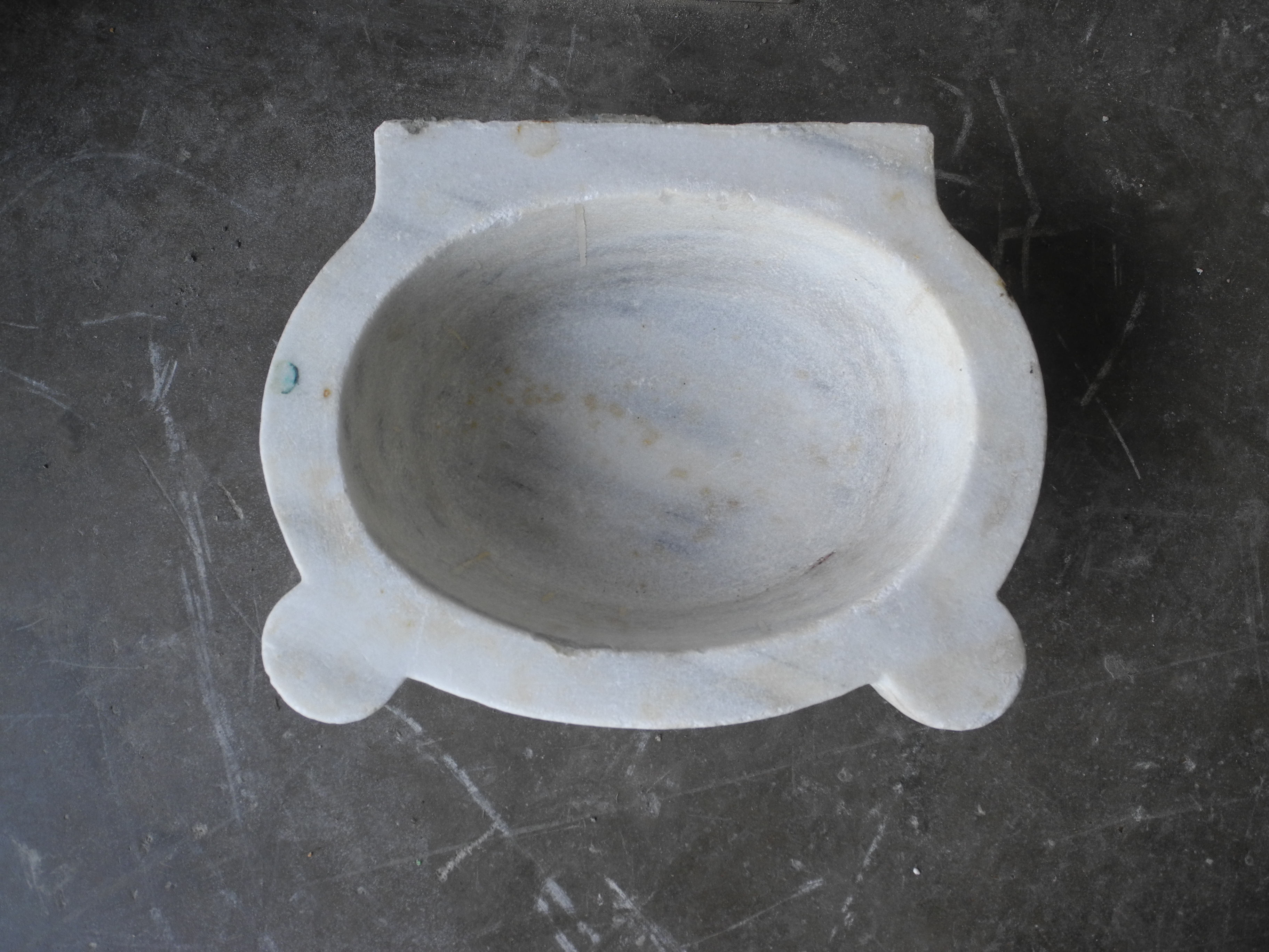 Reclaimed White Marble Sink - image 2