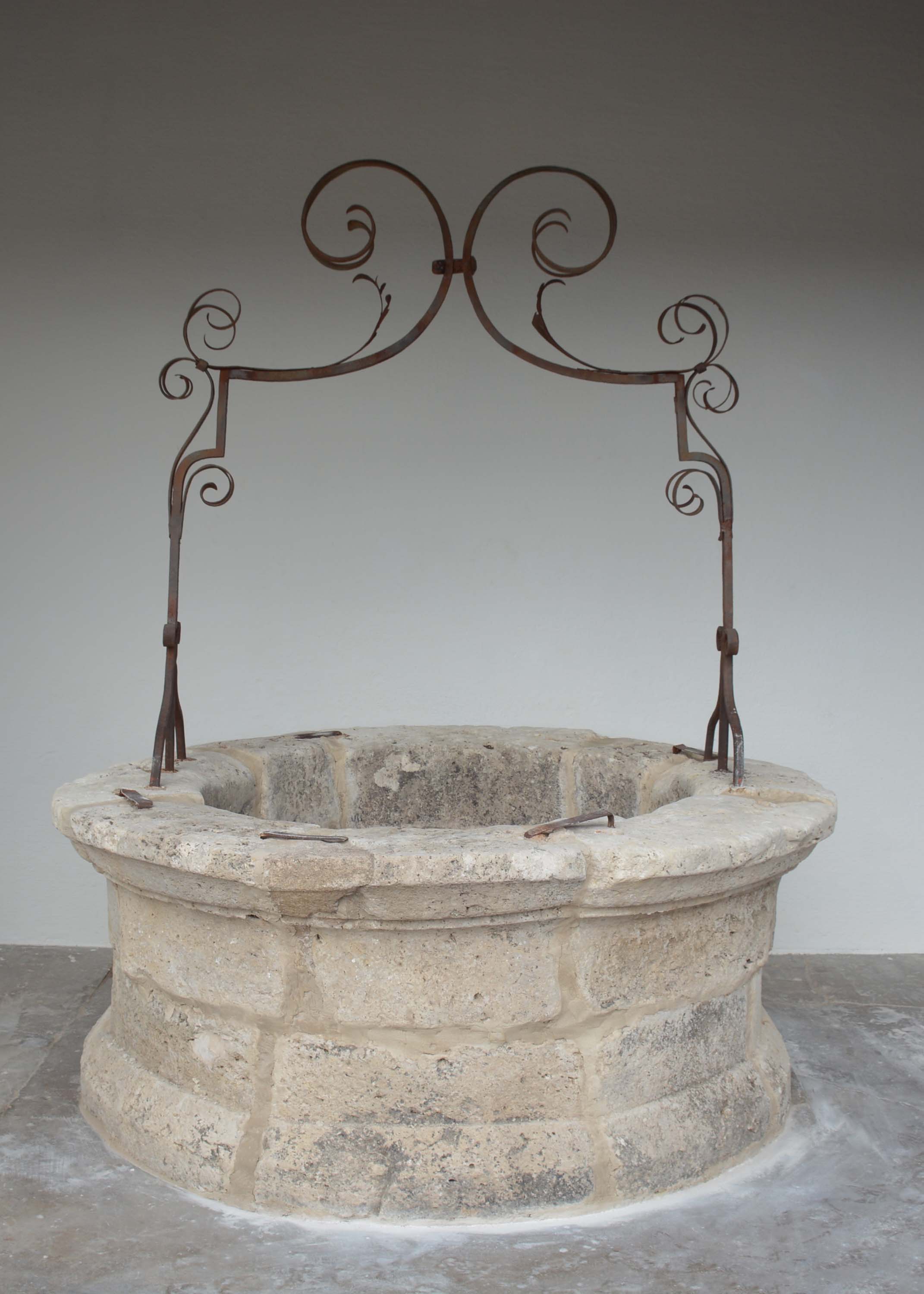 Louis XIV Well from a Jardin Provencal near Uzes, France. Circa 1680.  - image 4