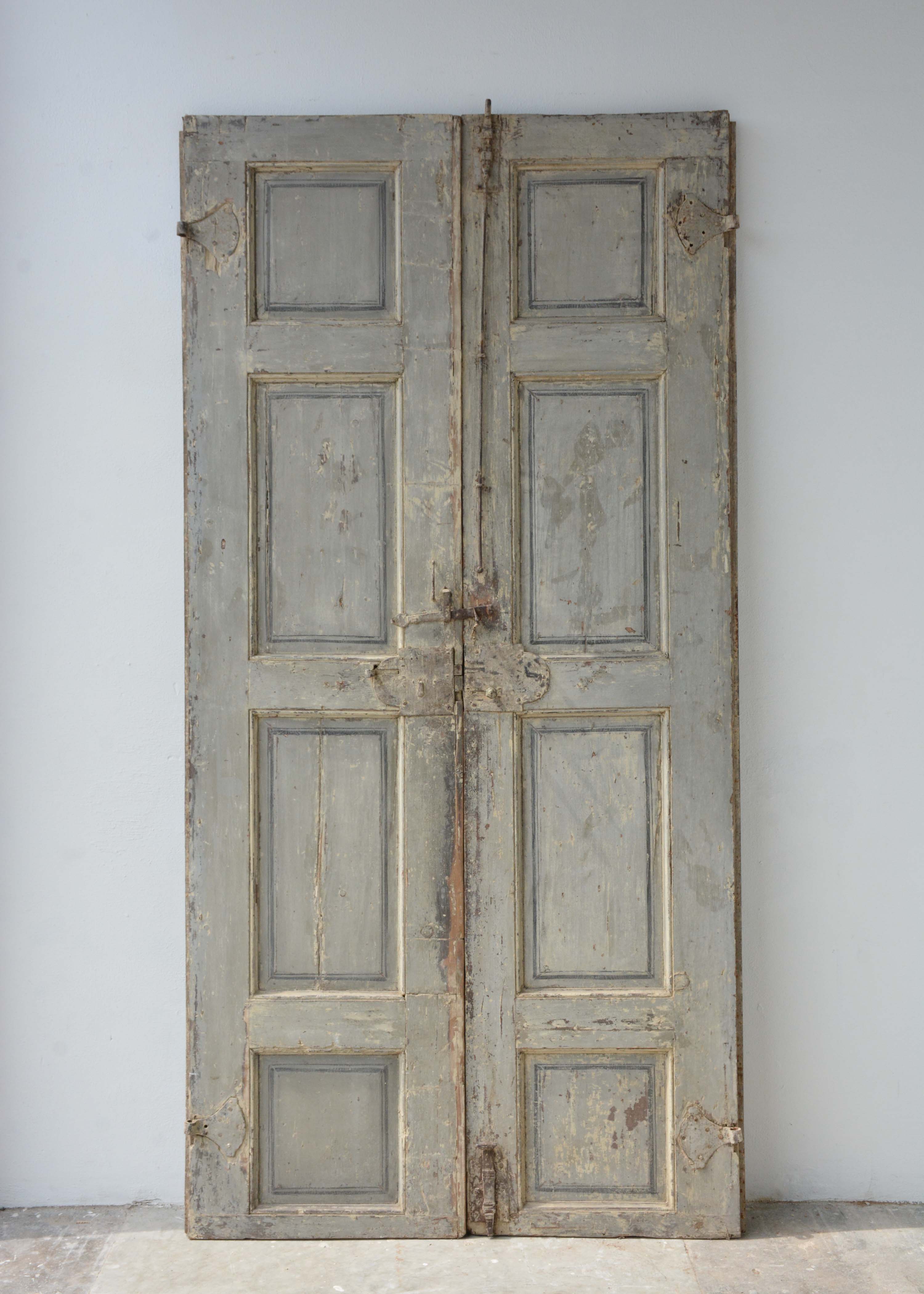 Pair of 18th c. Doors from a Casa di Citta in Turin Italy - image 3