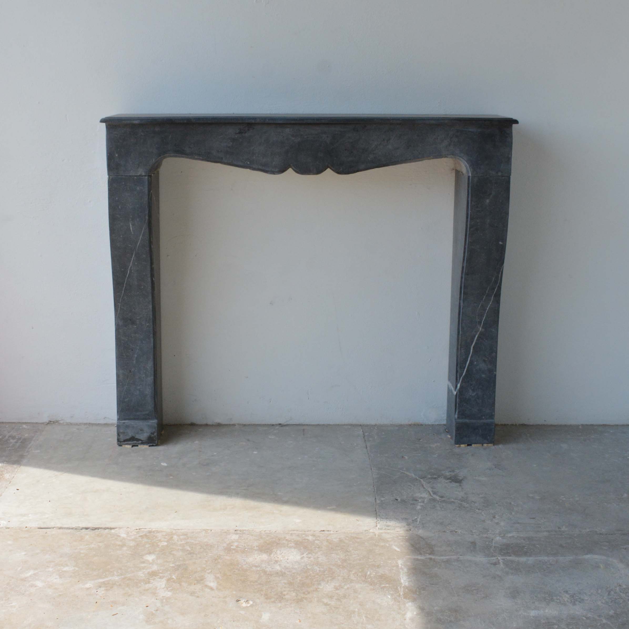 Mantel from Bruges, Belgium, circa 1820 - image 2
