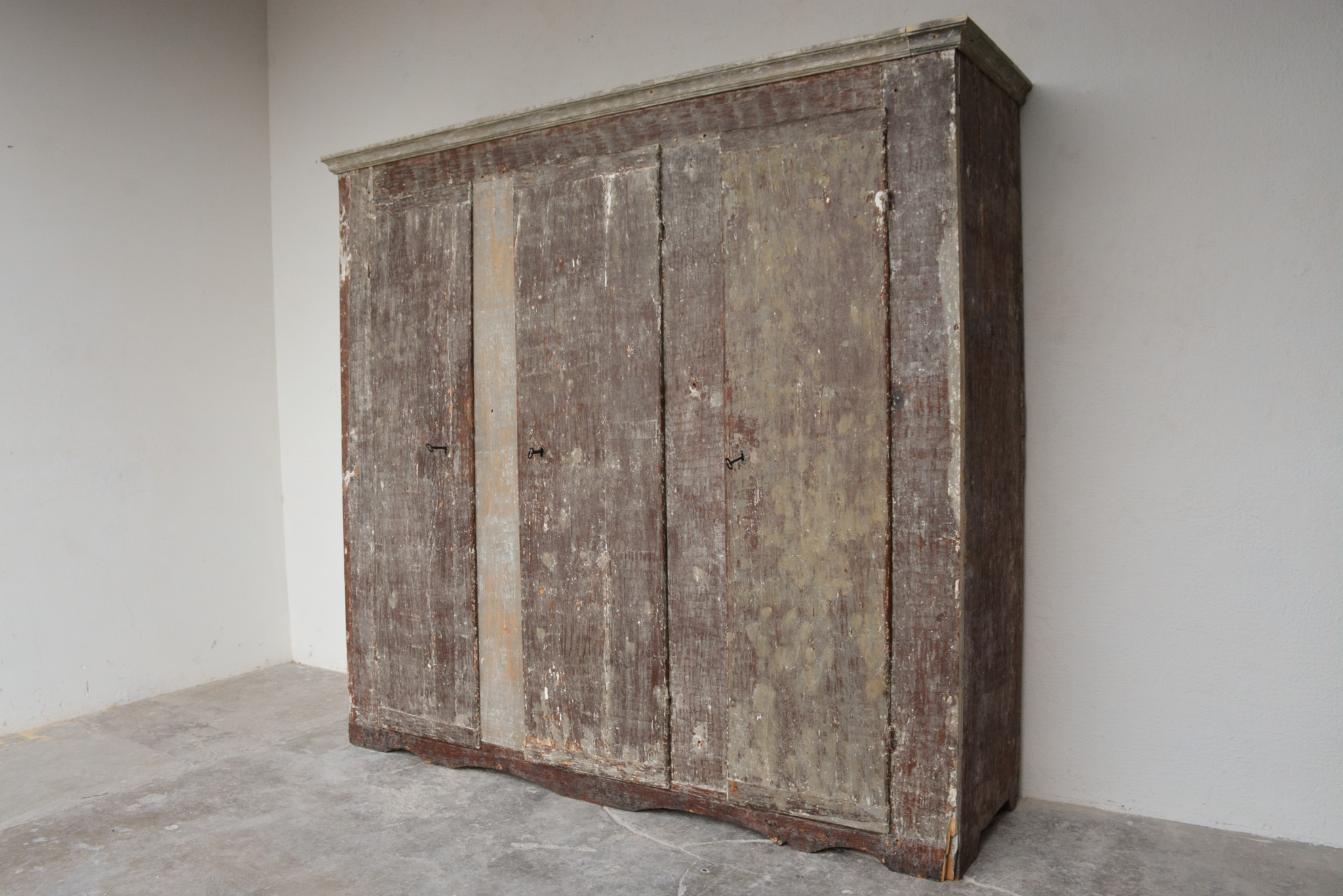 17th c Umbrian Cabinet