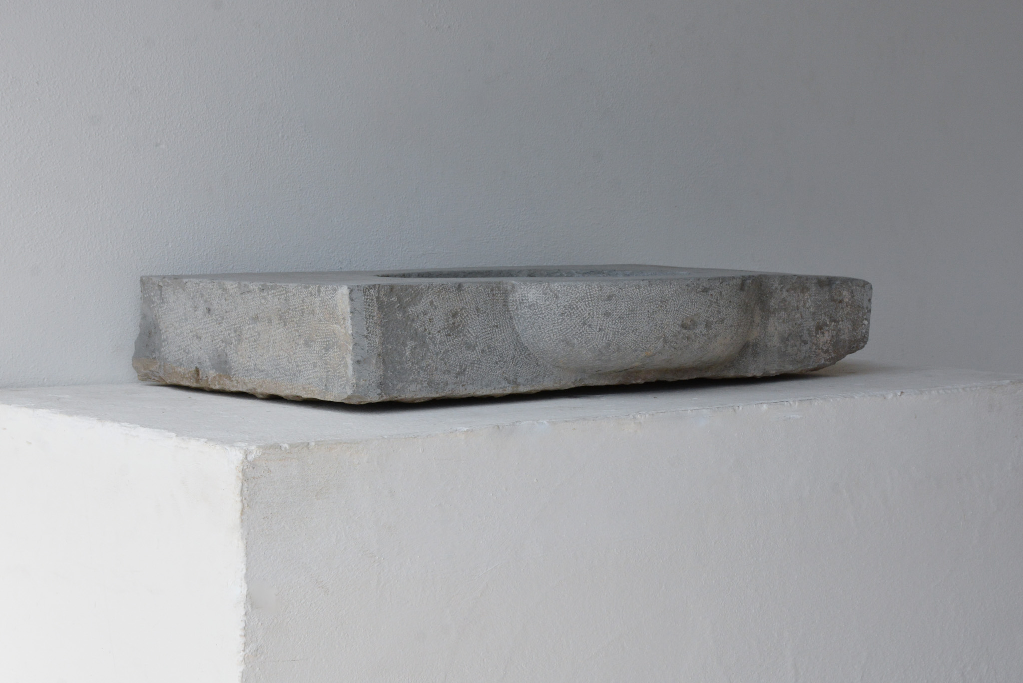 18th c Evier from the French Port Town of Le Grau du Roi - image 4